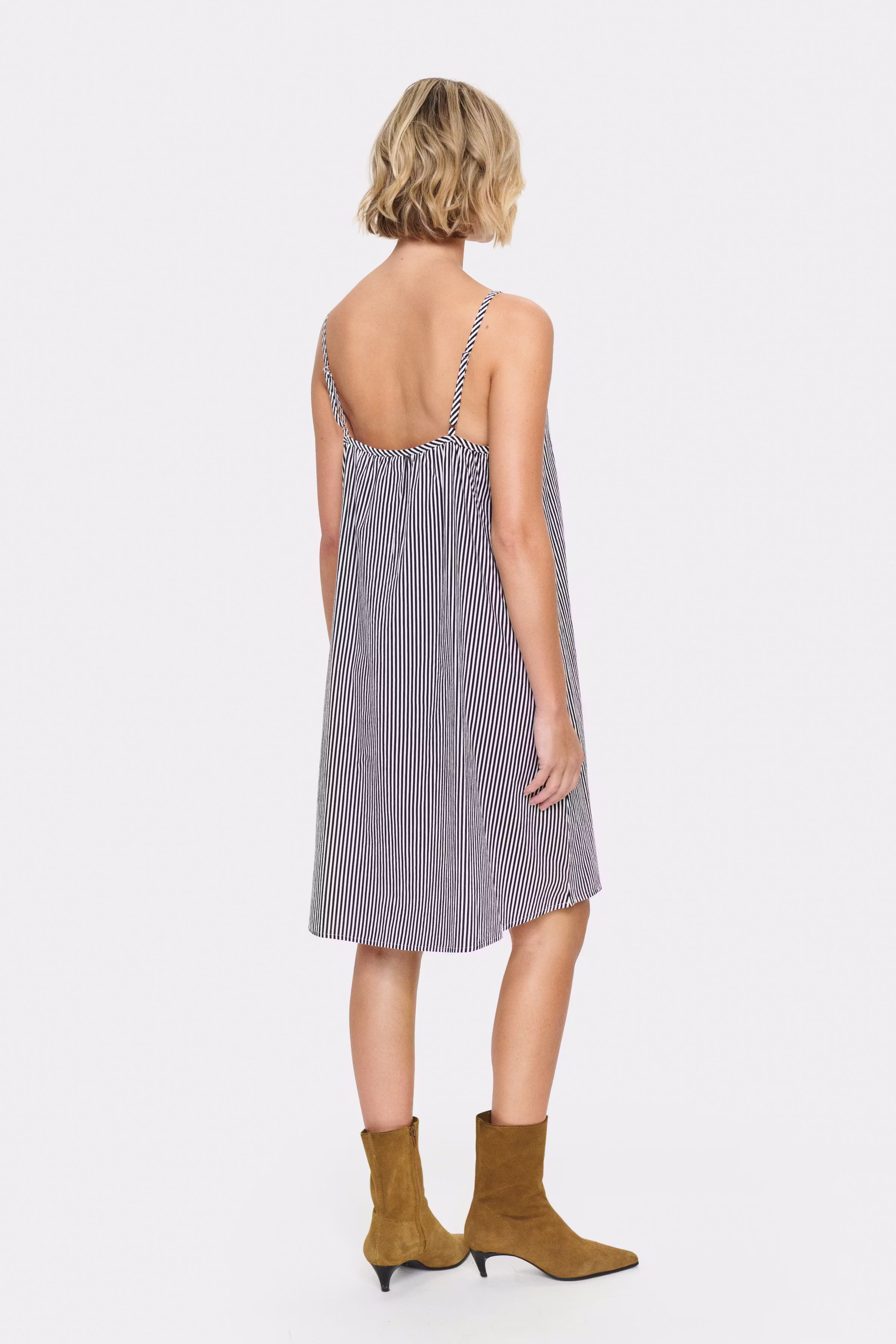 ZalindaSZ Dress LOOKBOOK BACK 30514143-303492