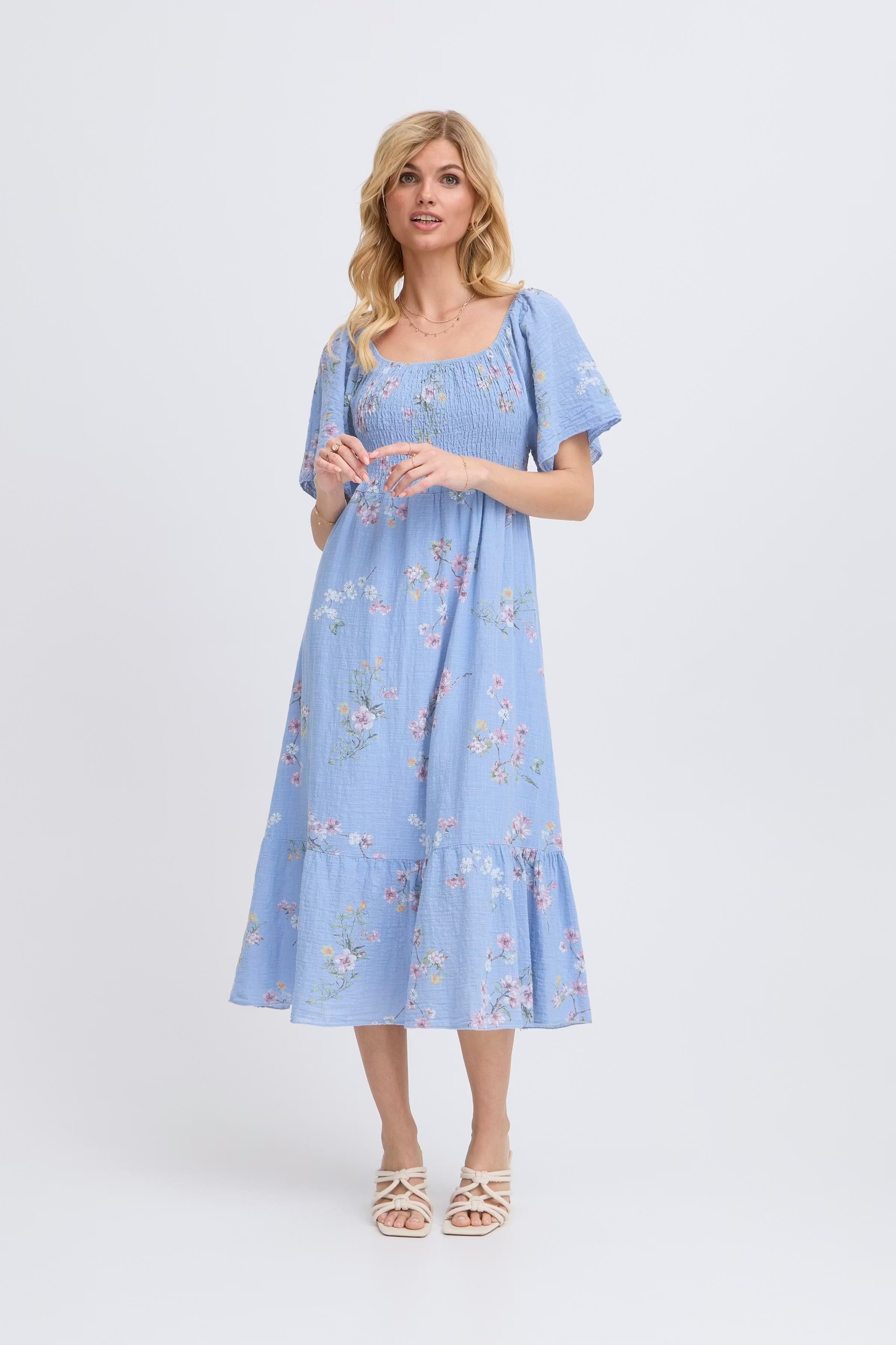 SBALEXA Kjole LOOKBOOK FRONT 22100971-174041