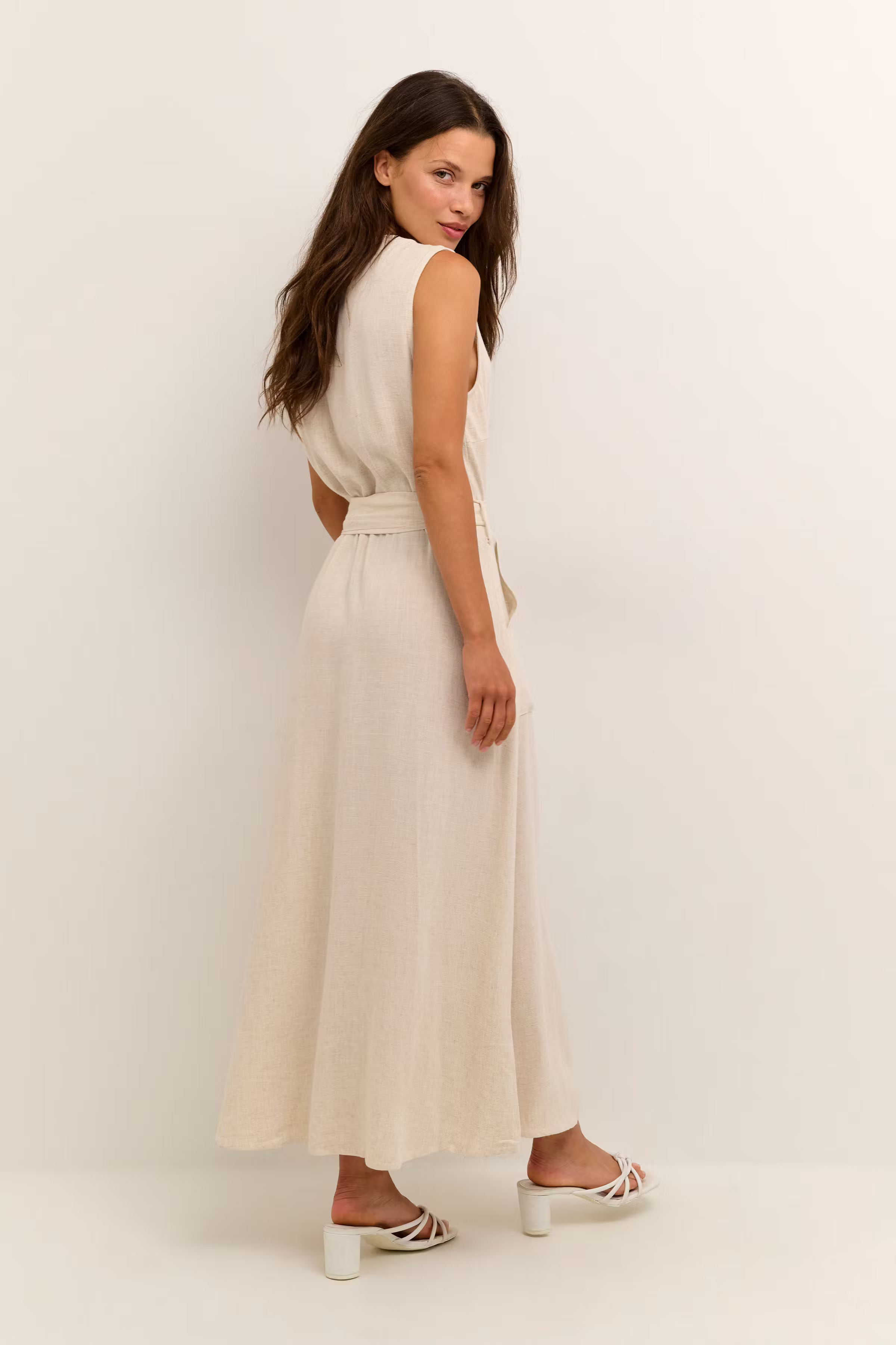 KAliny Robe en Lin LOOKBOOK BACK 10507532-101296