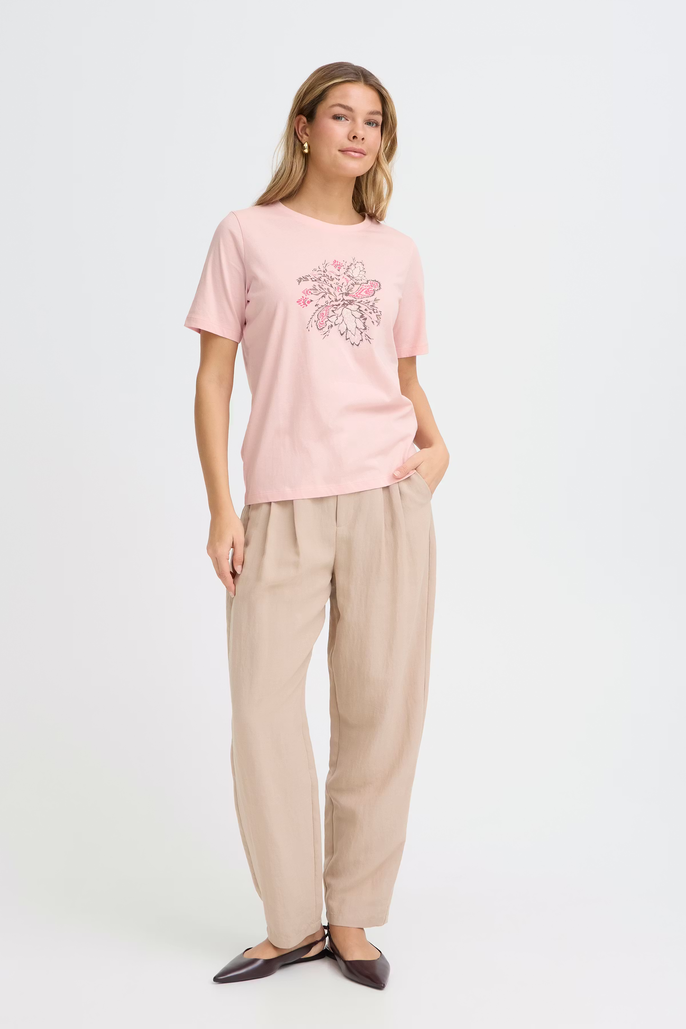 FRFELICIA T-shirt LOOKBOOK FRONT 20617656-900006199