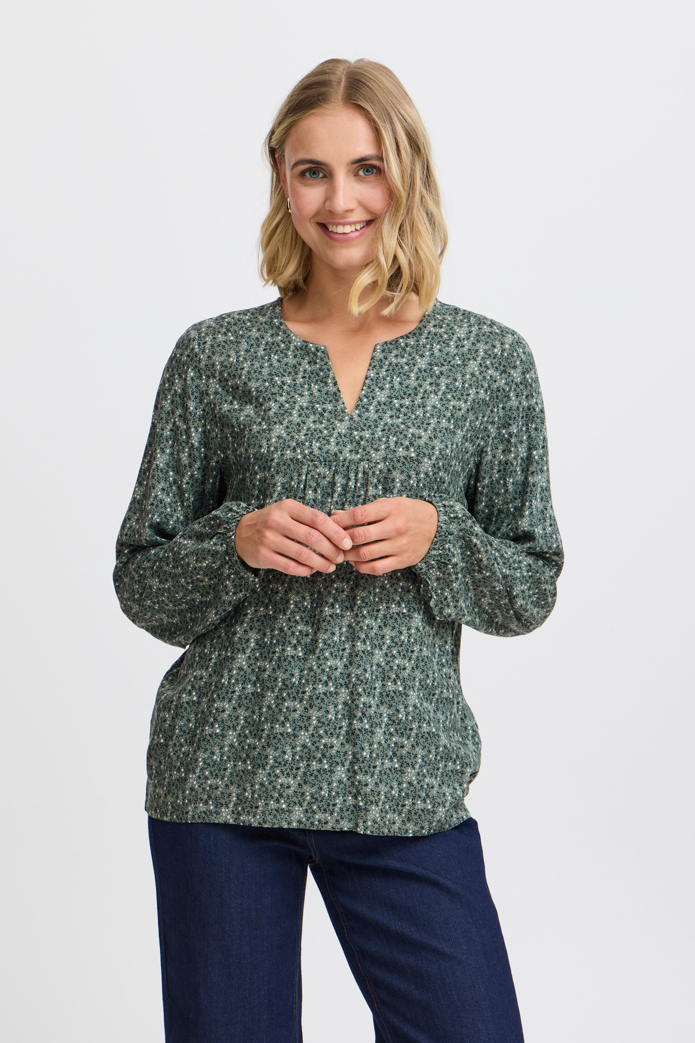 FRKIKI Bluse LOOKBOOK FRONT 20615400-203731