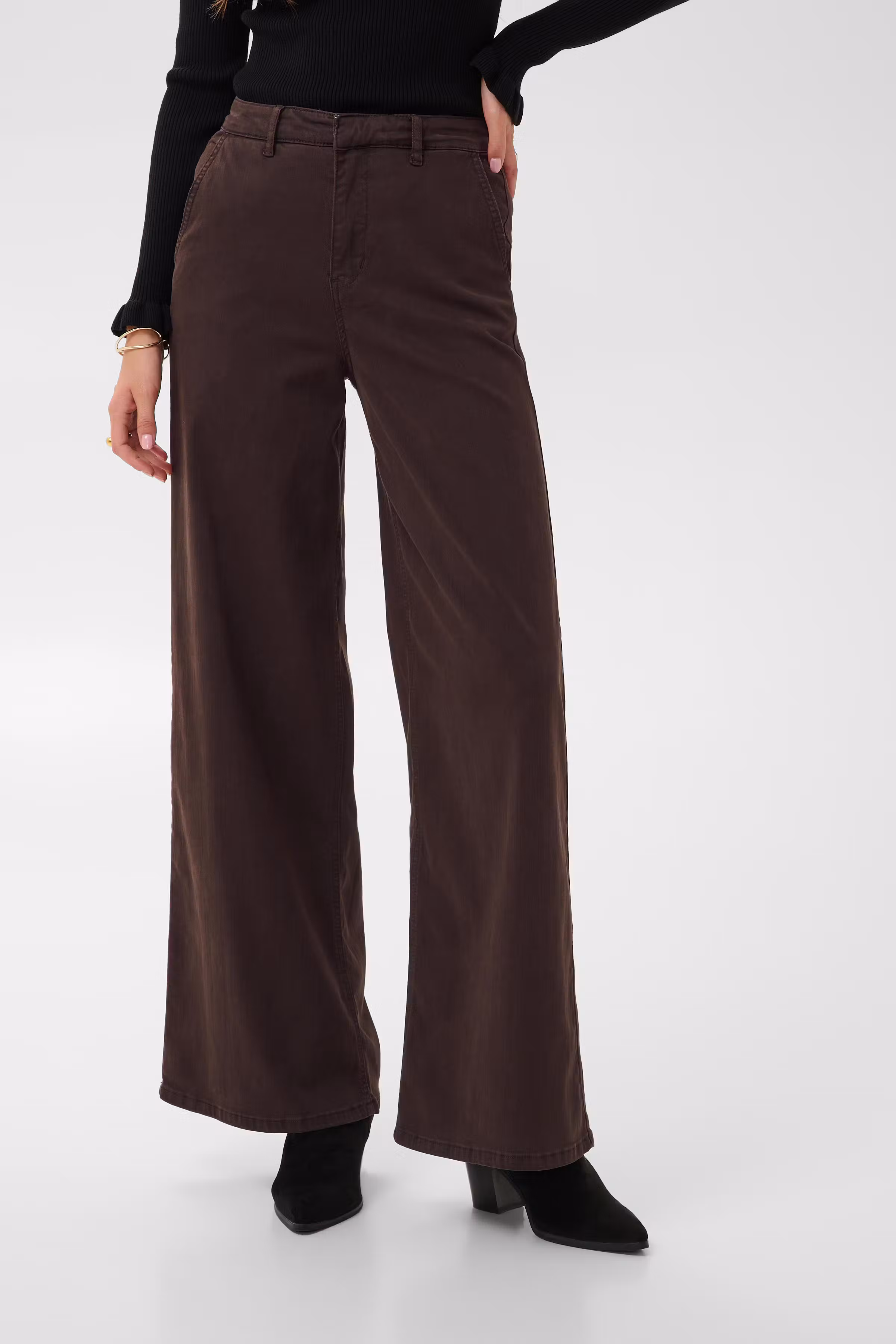 CRVisti Jeans LOOKBOOK FRONT 10613683-191016
