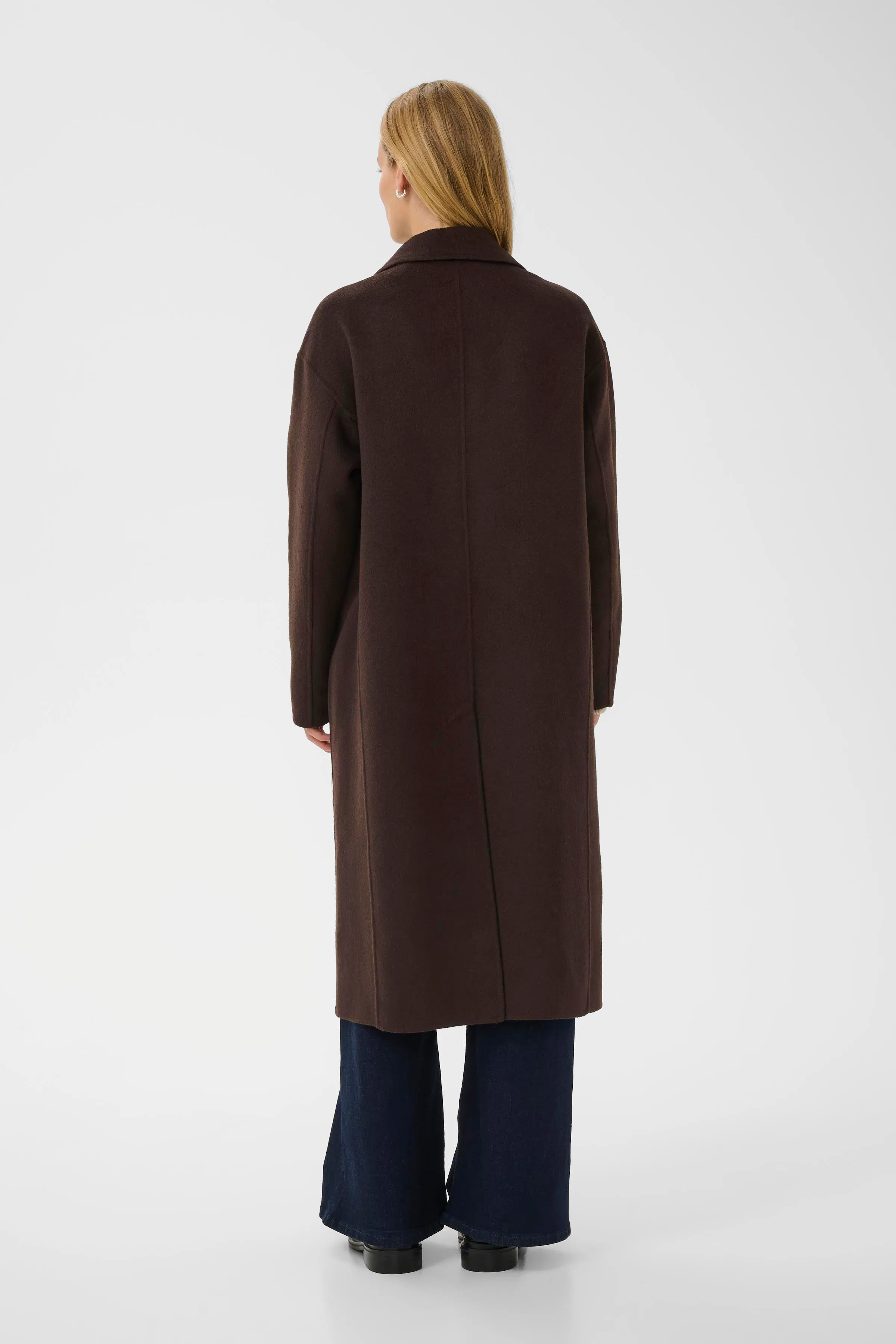 LorelaisPW Coat LOOKBOOK BACK 30309763-191106