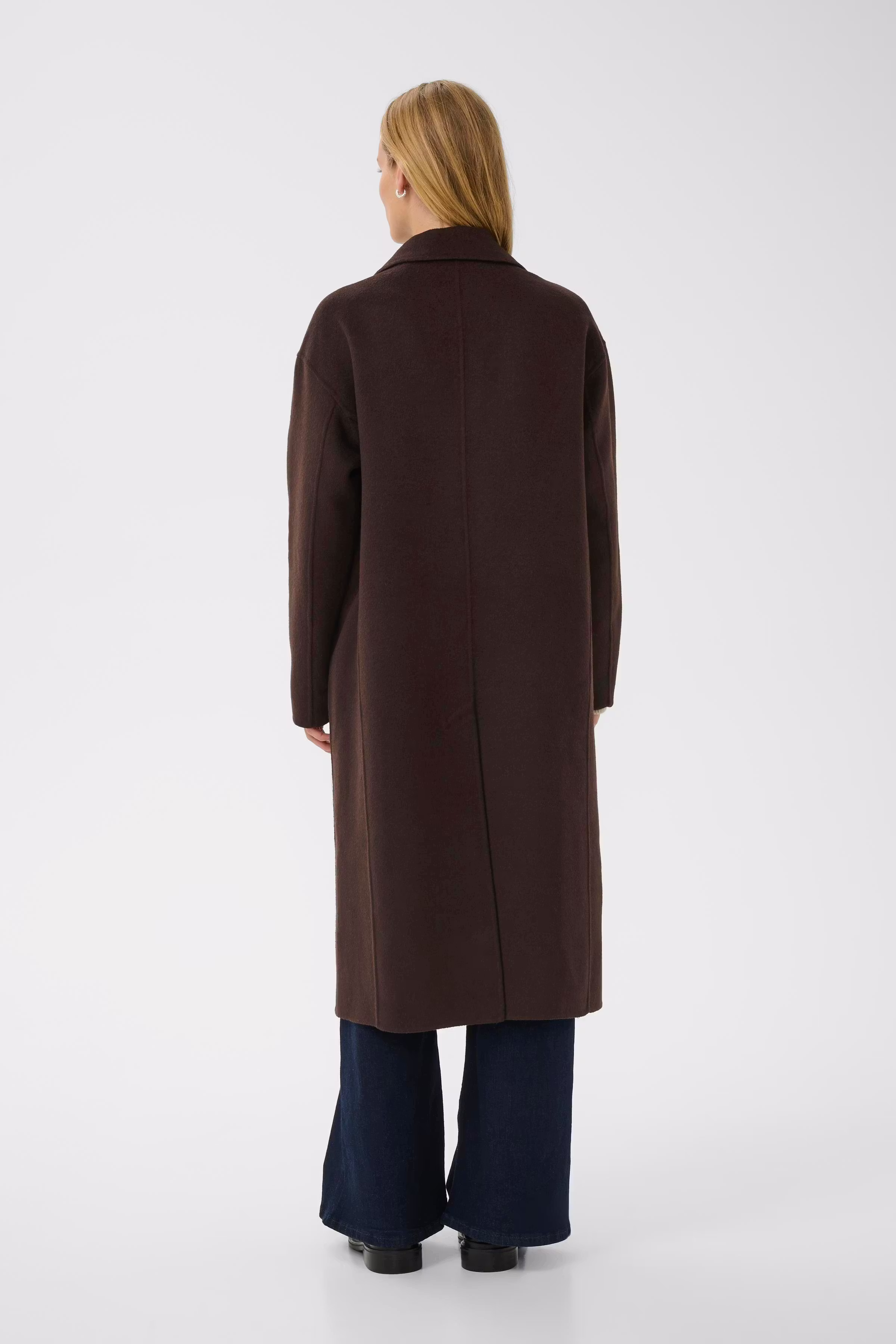 LorelaisPW Coat LOOKBOOK BACK 30309763-191106