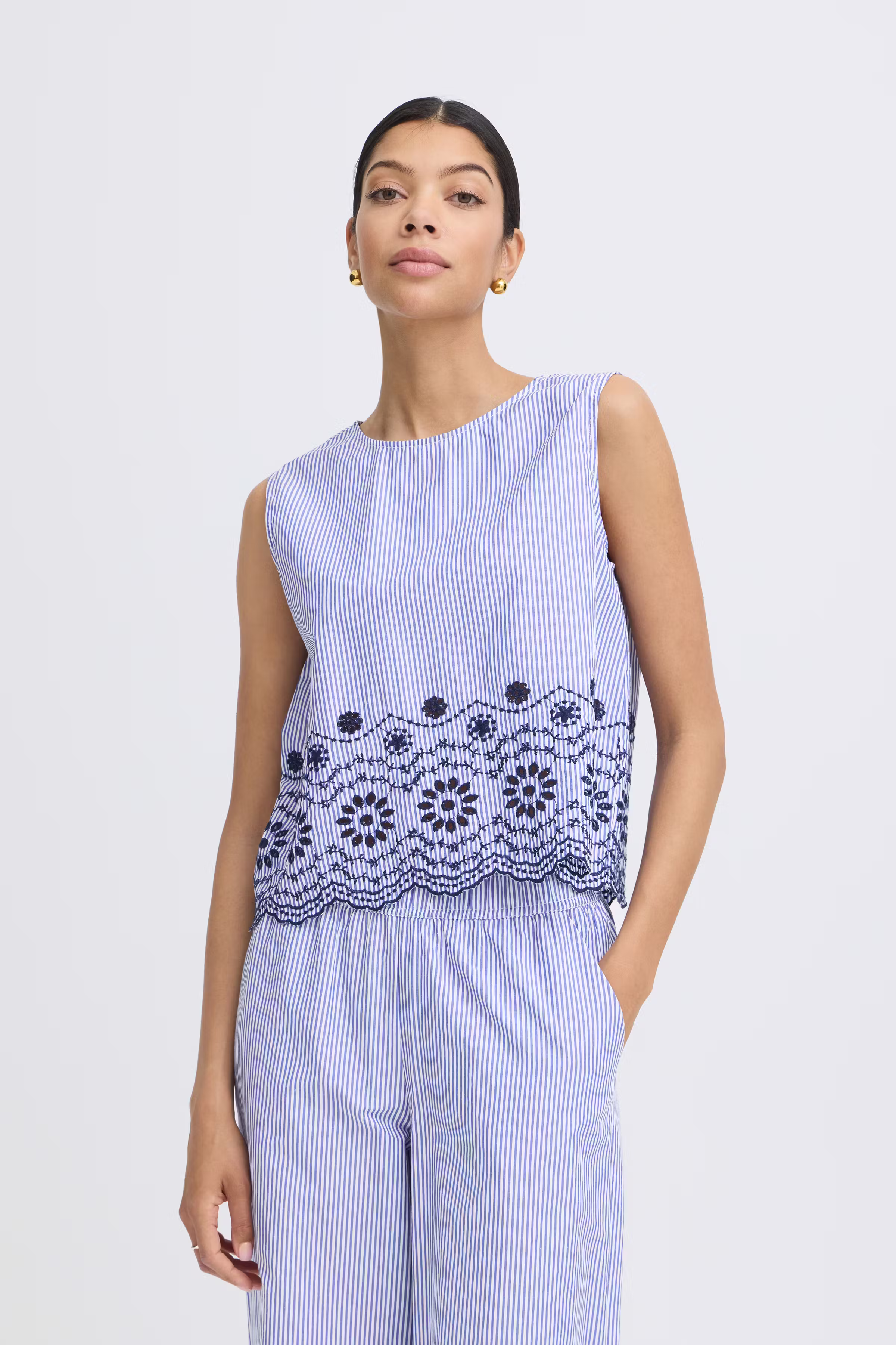 BYINZI Hose LOOKBOOK FRONT 20819049-900008662