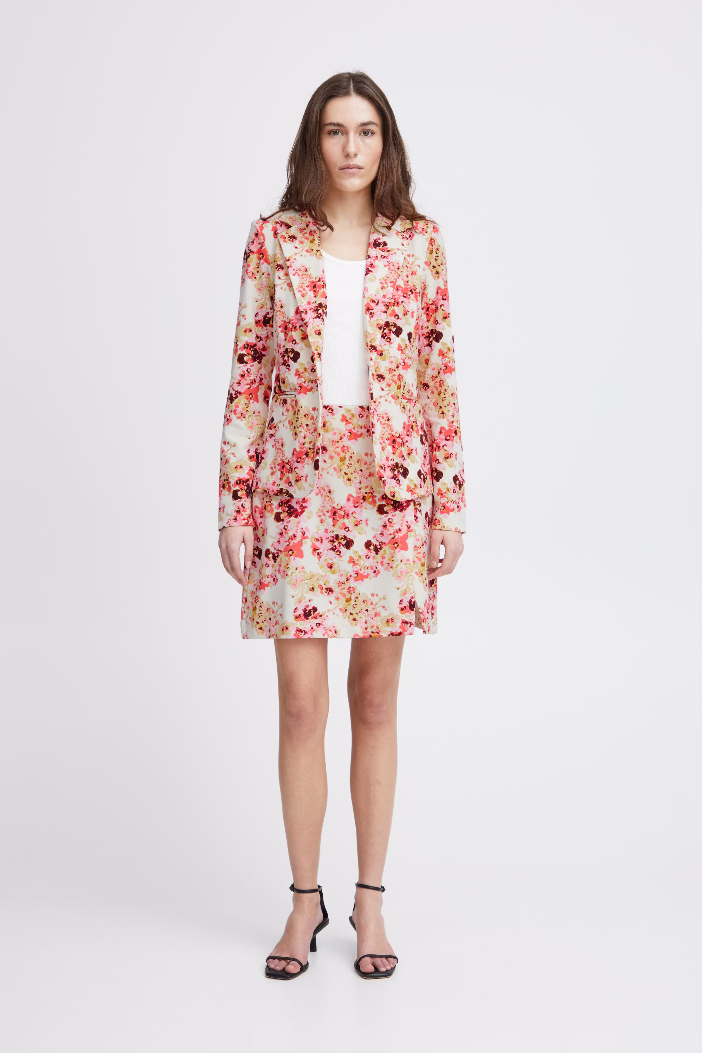 IHKATE Skjørt LOOKBOOK FRONT 20121150-203042