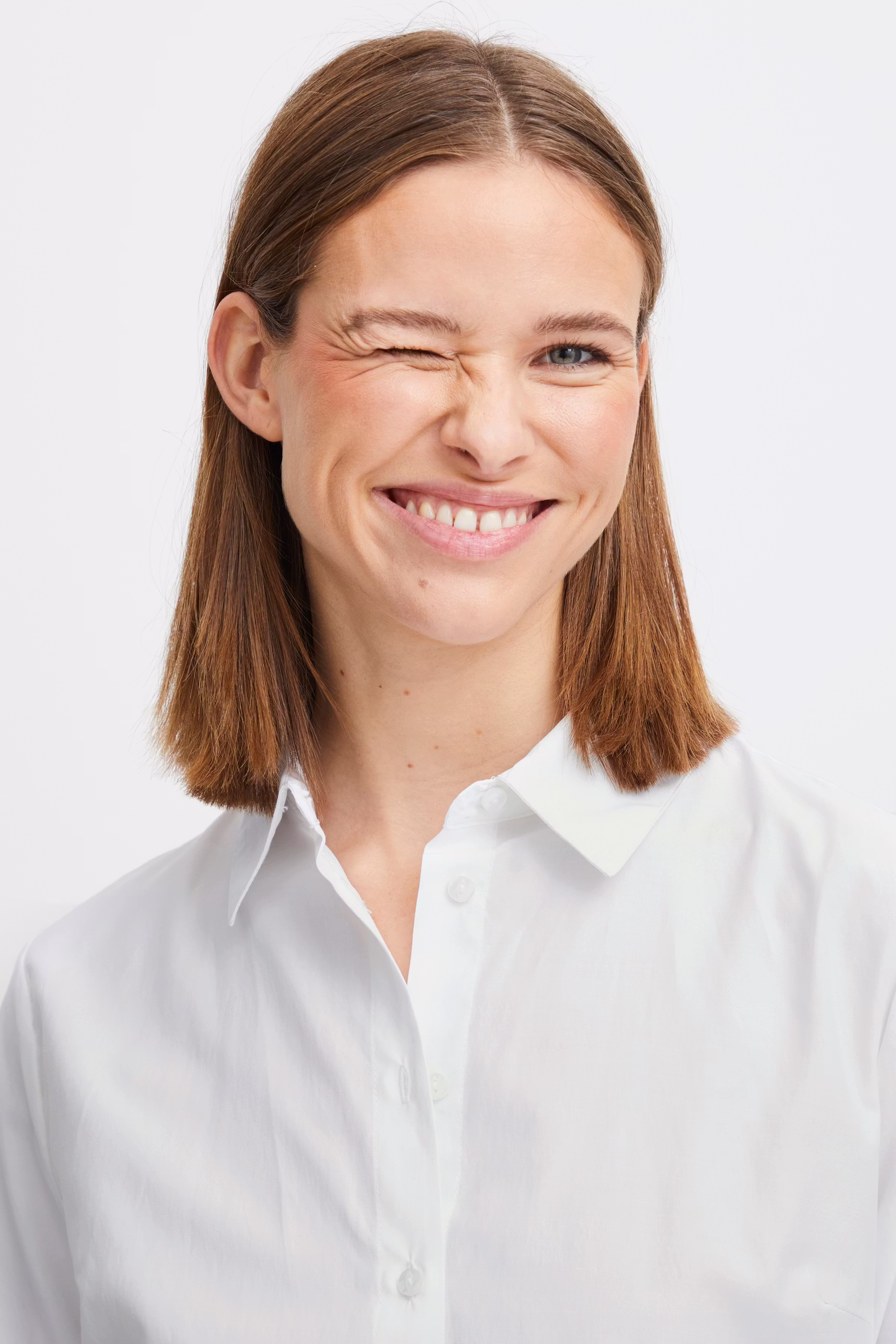 BYHETILA Skjorte LOOKBOOK DETAIL 20814341-110601