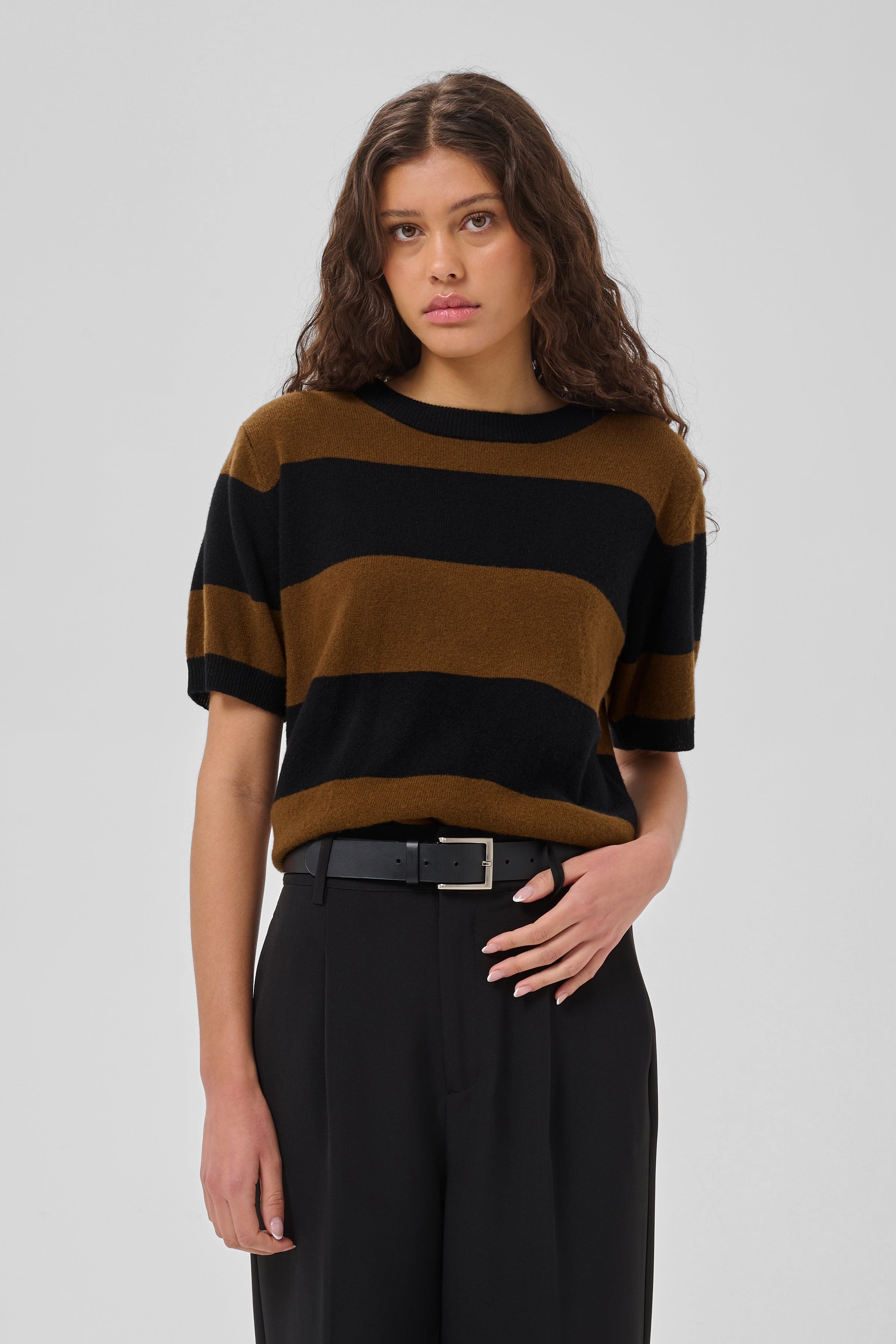MWJola Pullover LOOKBOOK FRONT 10705421-110044