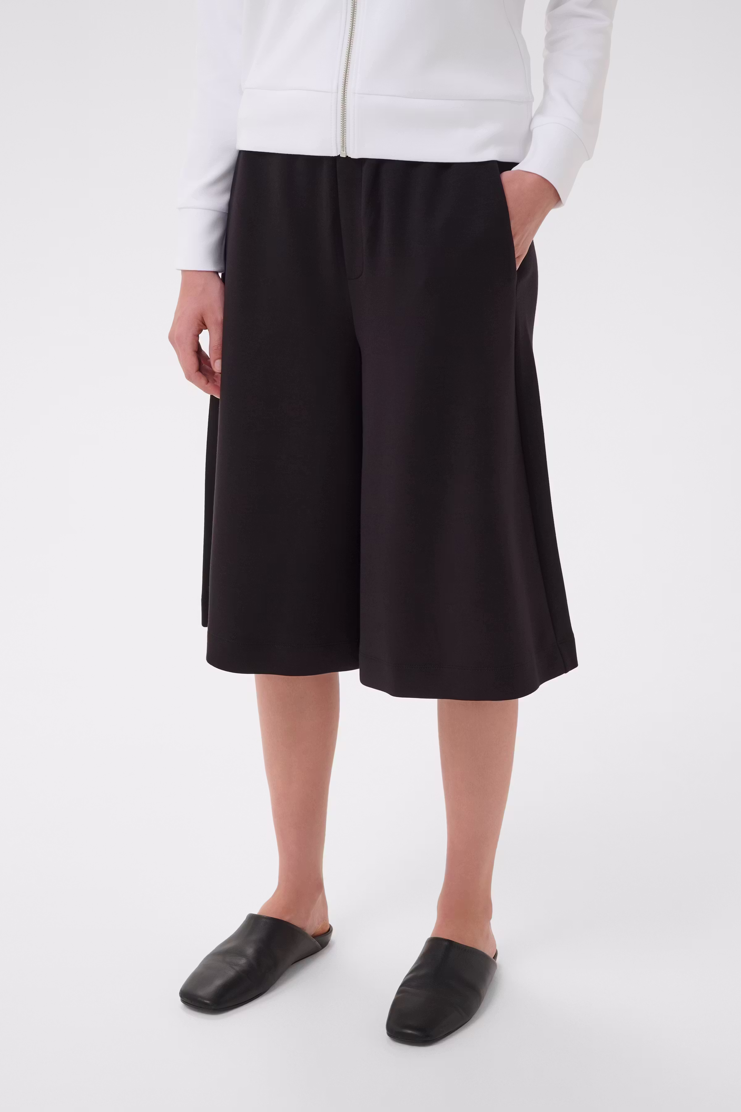PICUEIW Bermuda shorts LOOKBOOK FRONT 30112560-194008