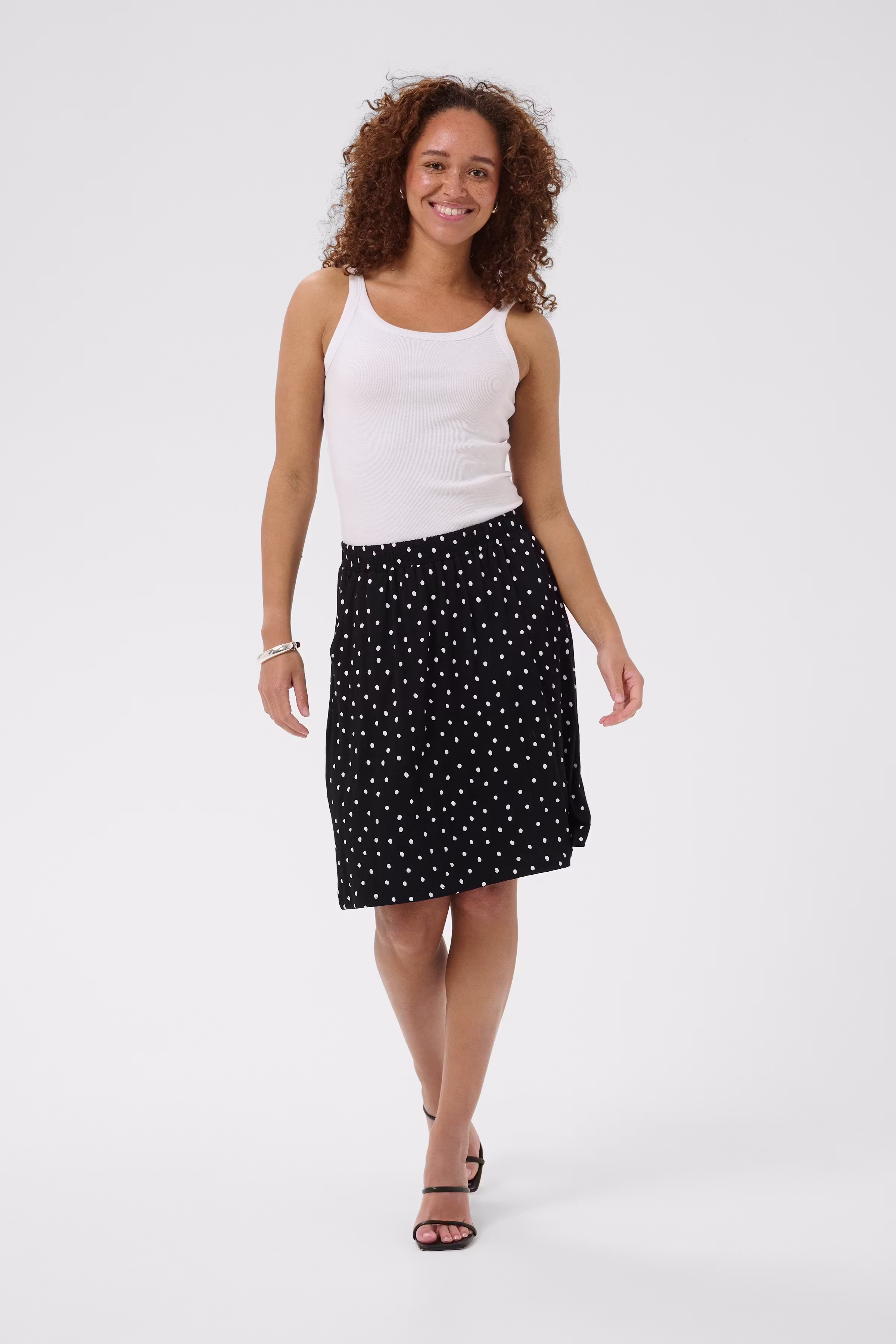 KAbella Kjol LOOKBOOK FRONT 10511958-109672