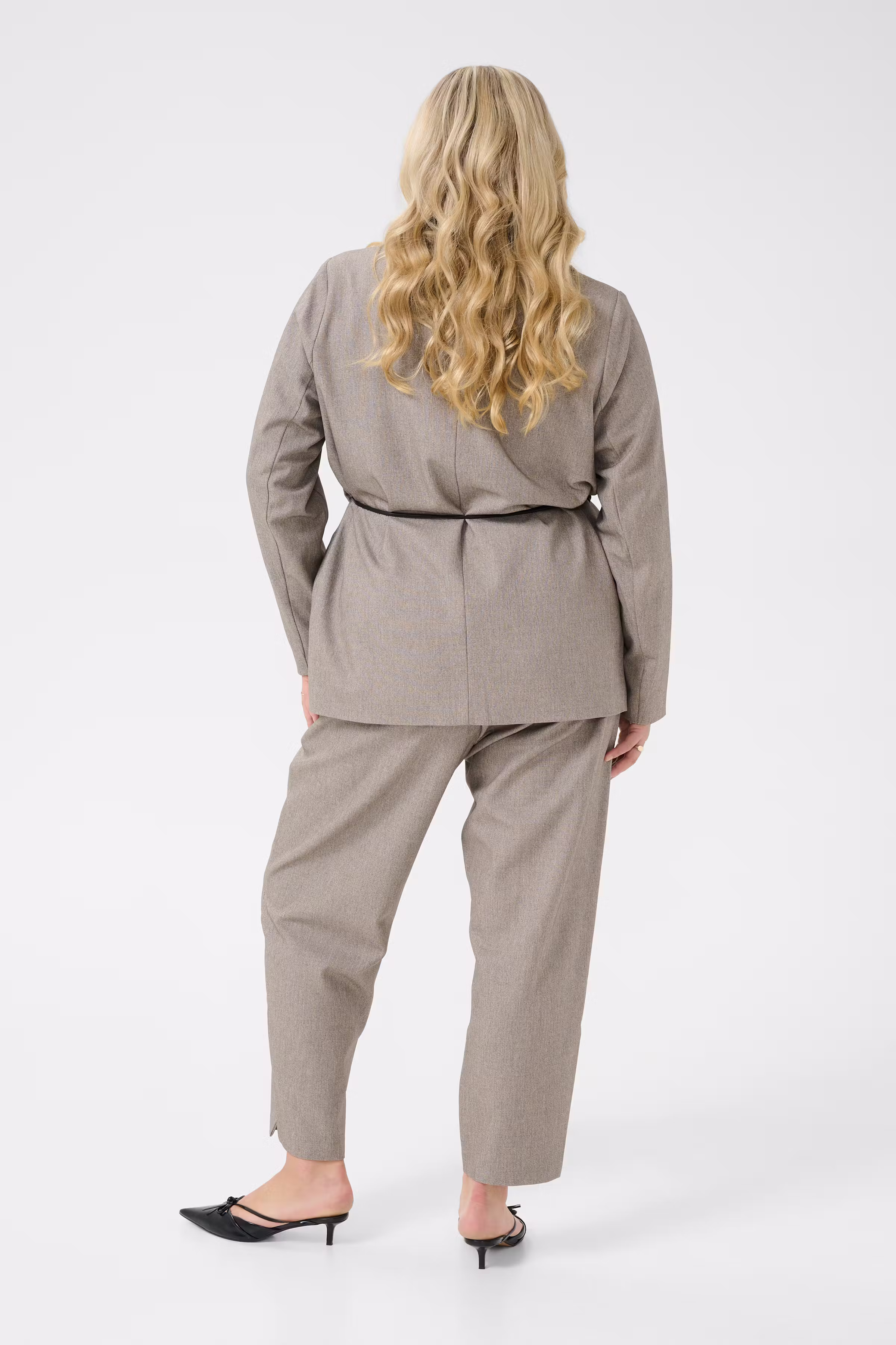 KCtilda Blazer LOOKBOOK BACK 10583413-1513051