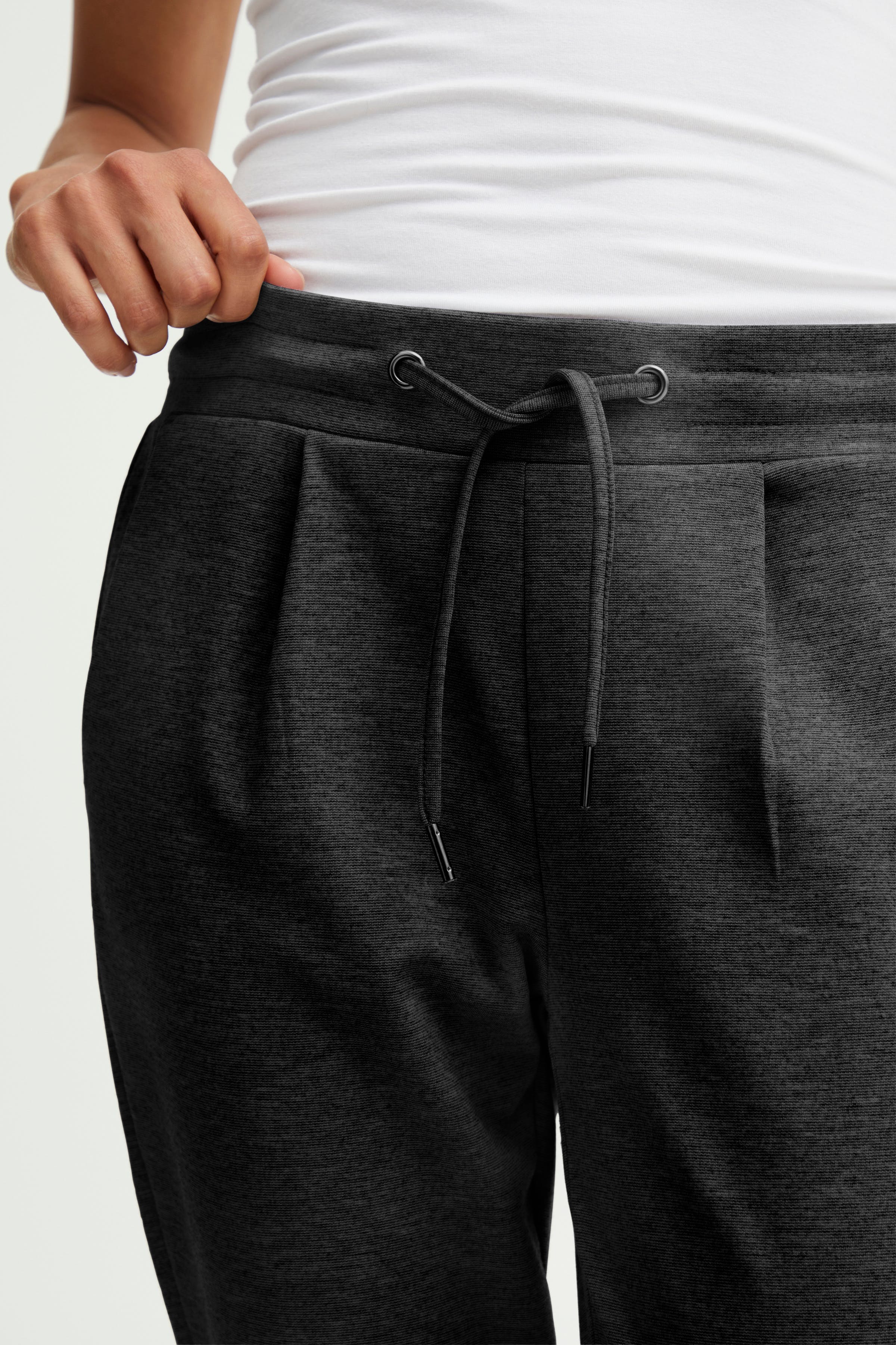 KateIH pants - CROPPED  LOOKBOOK DETAIL 20104757-10021