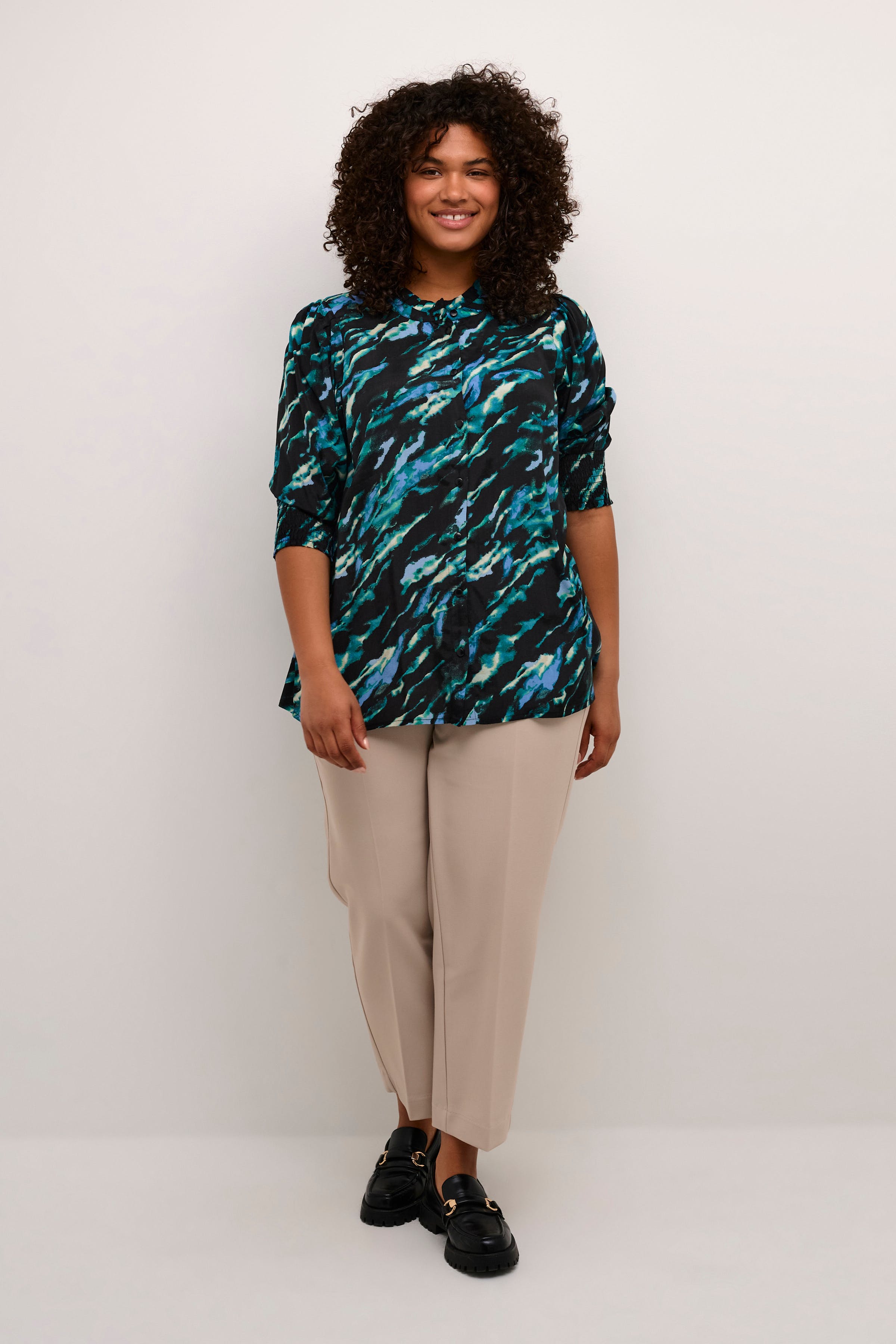 KCnatana Skjorte LOOKBOOK FRONT 10581998-105180