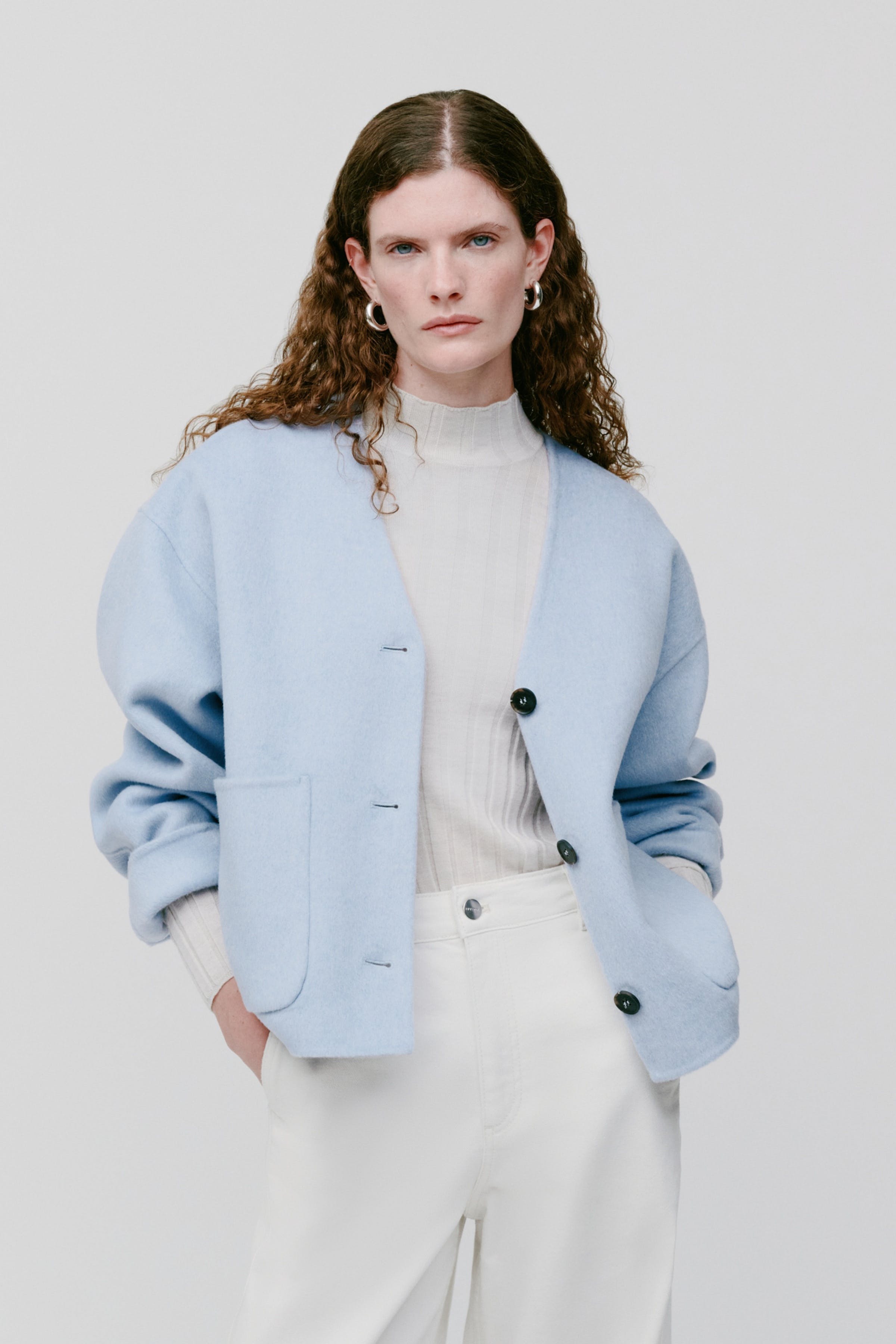 JENEVA Mantel LOOKBOOK FRONT 30600773-BL833