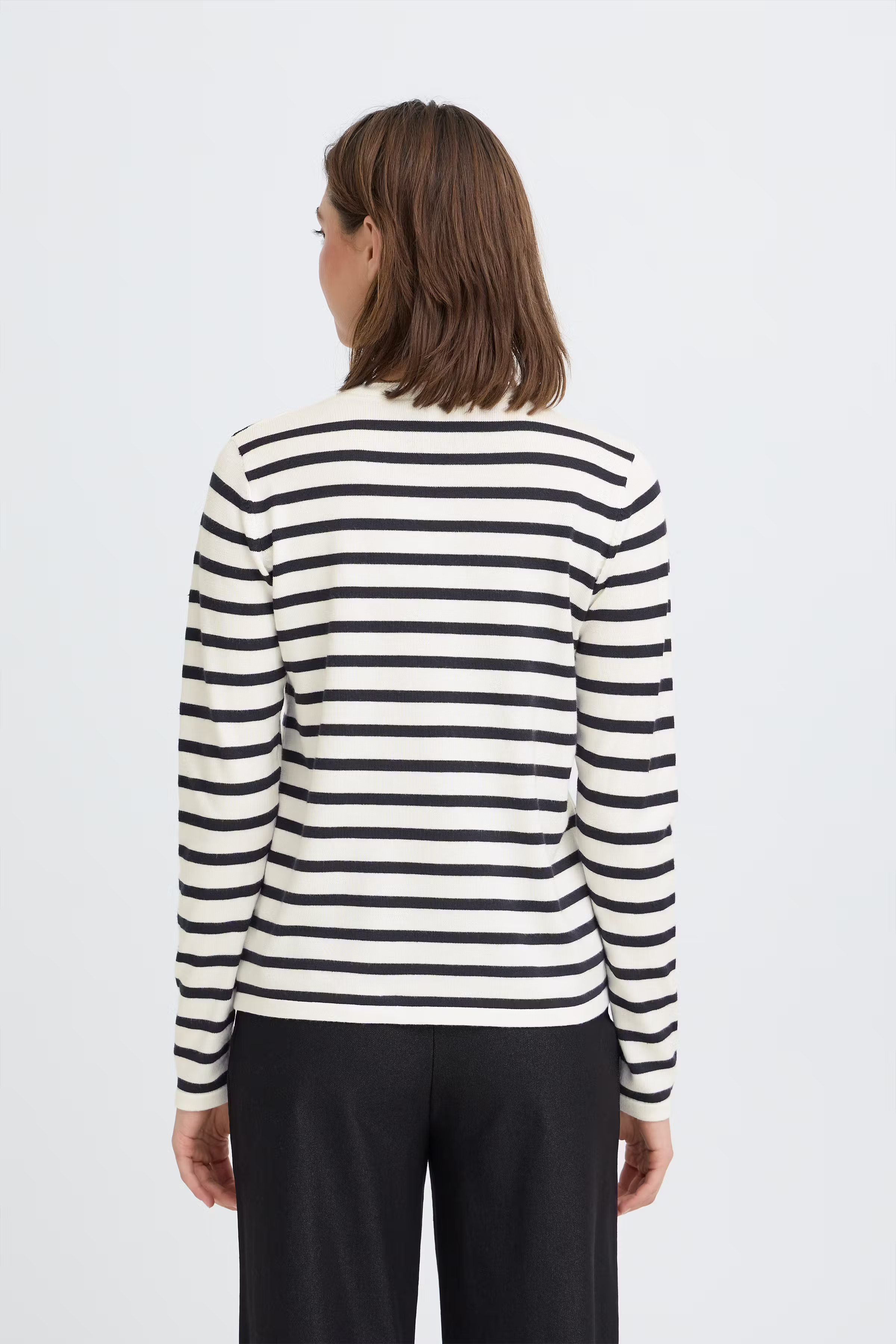 IHLULS O-Neck Pullover LOOKBOOK BACK 20125814-900007009