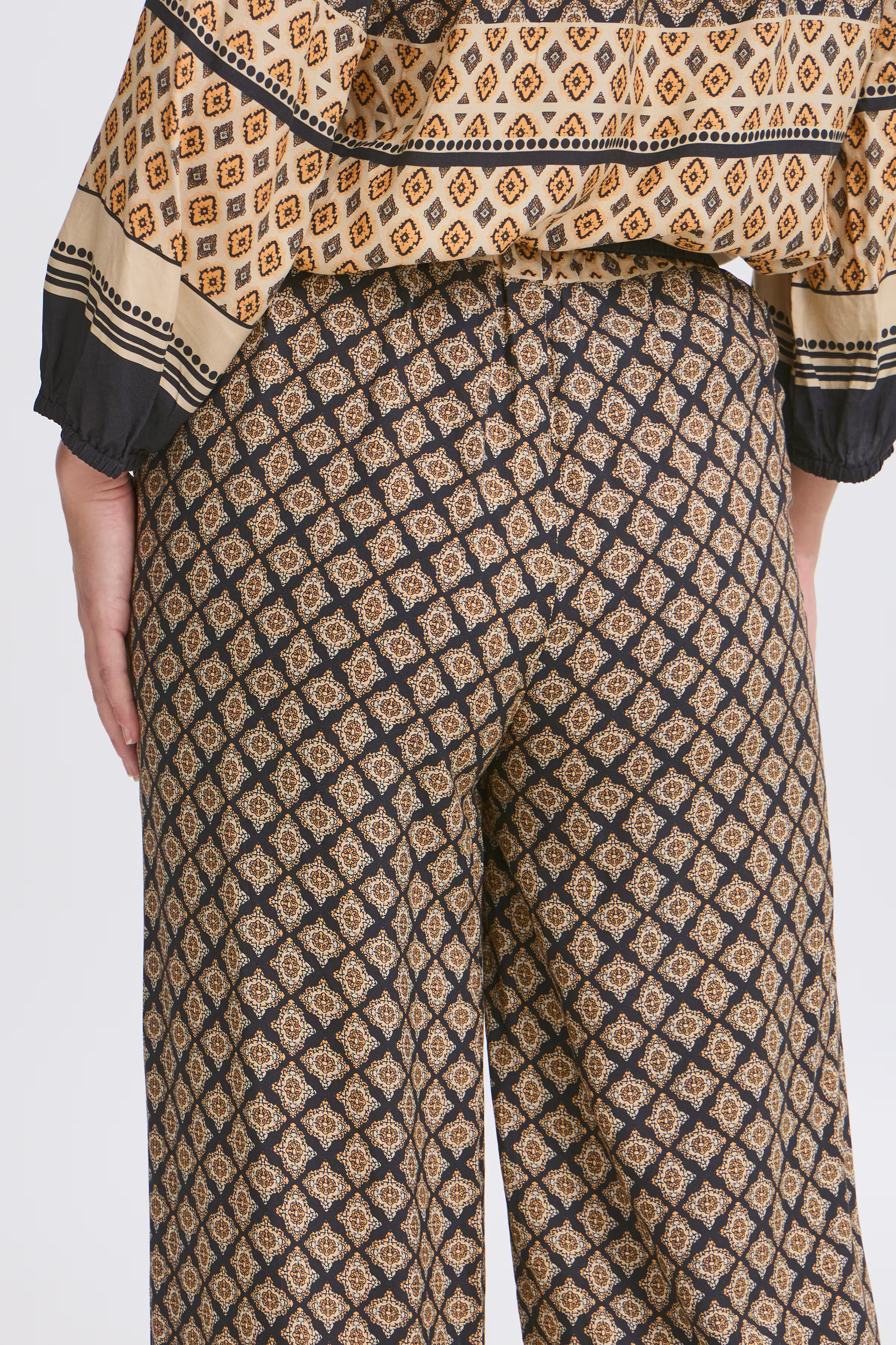 PZOLIVIA High Waist Straight Leg Bukser LOOKBOOK DETAIL 50208809-204511