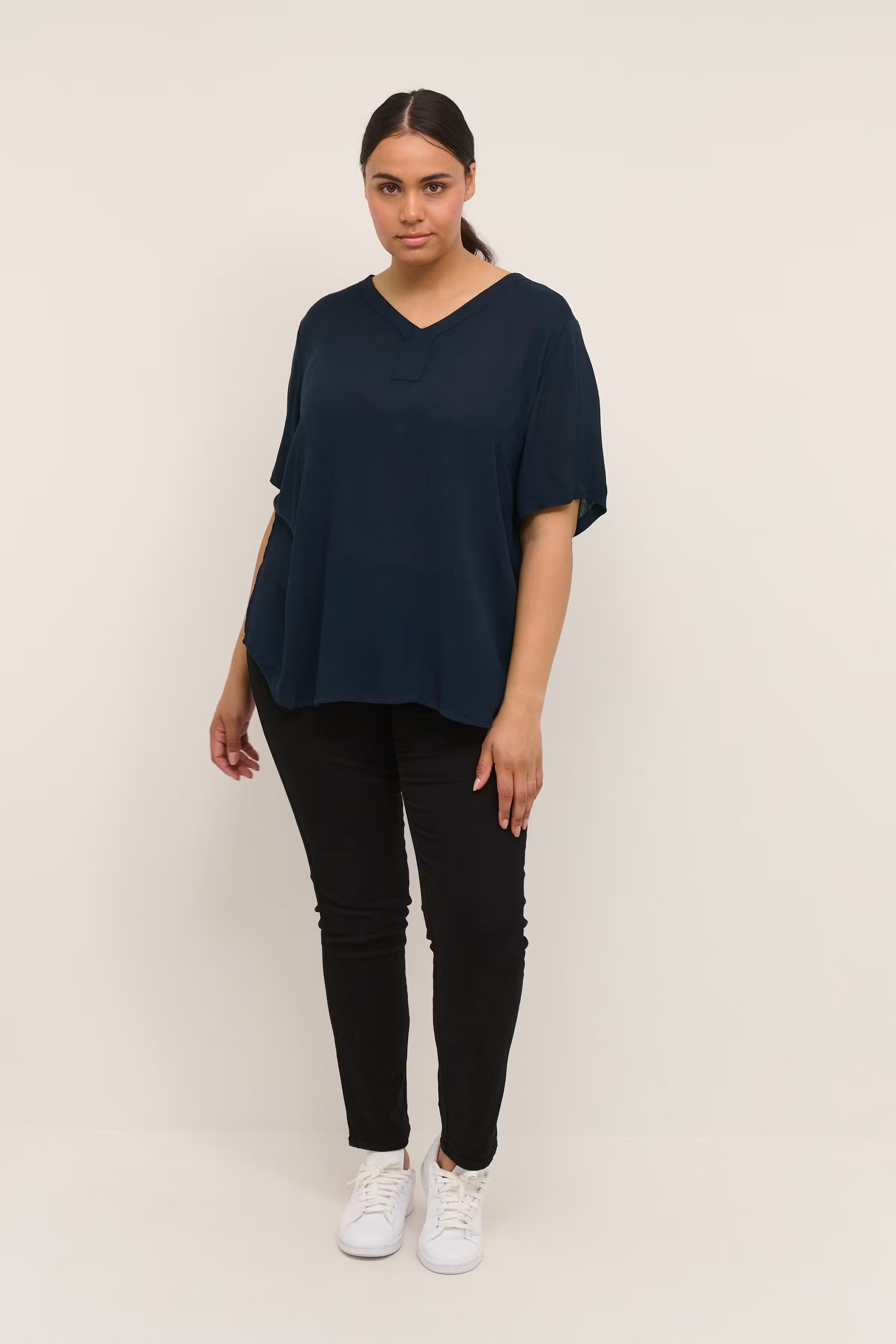 KCami Blouse LOOKBOOK FRONT 10580056-52737