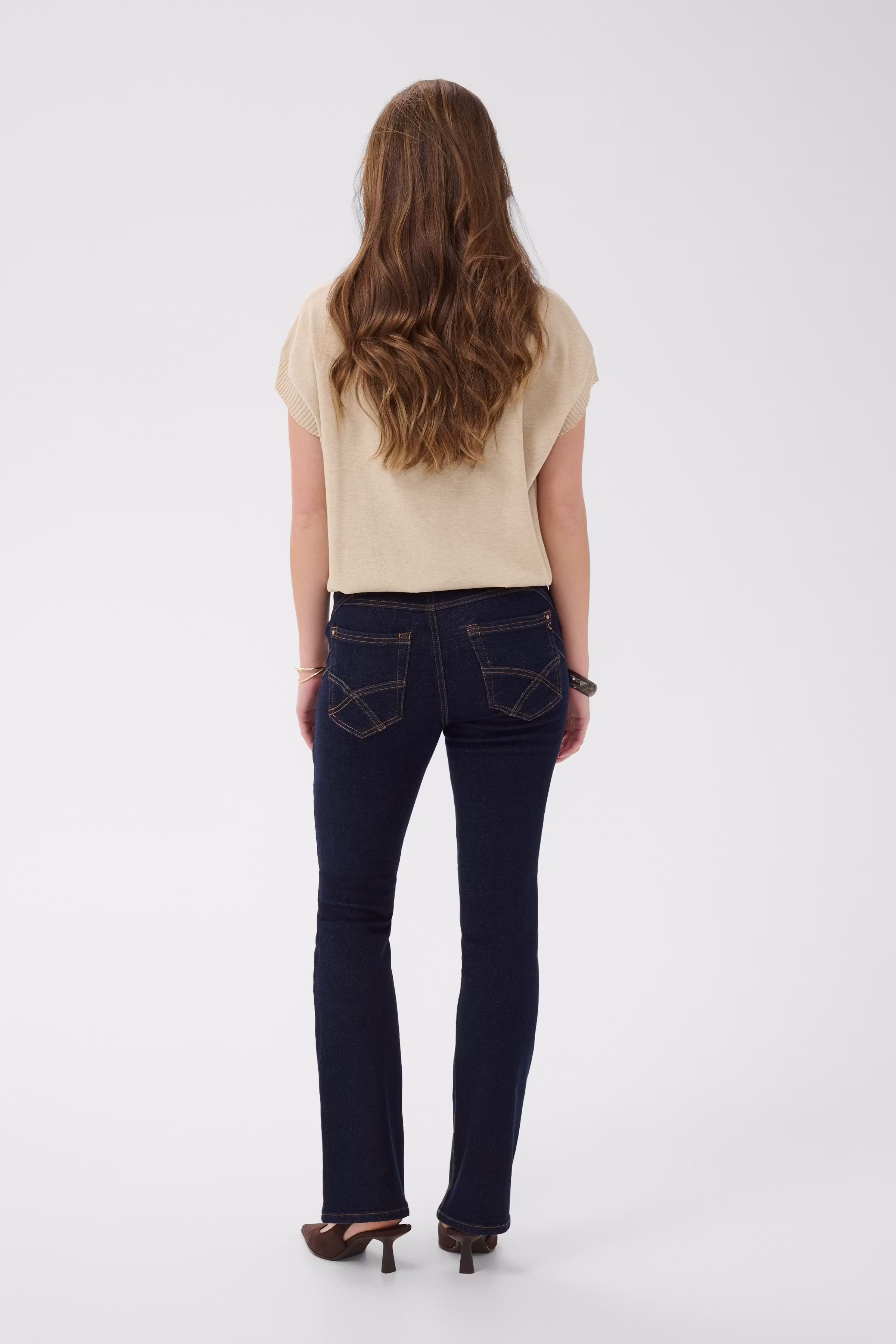 CRAmalie Bootcut Jeans LOOKBOOK BACK 10650697-109555