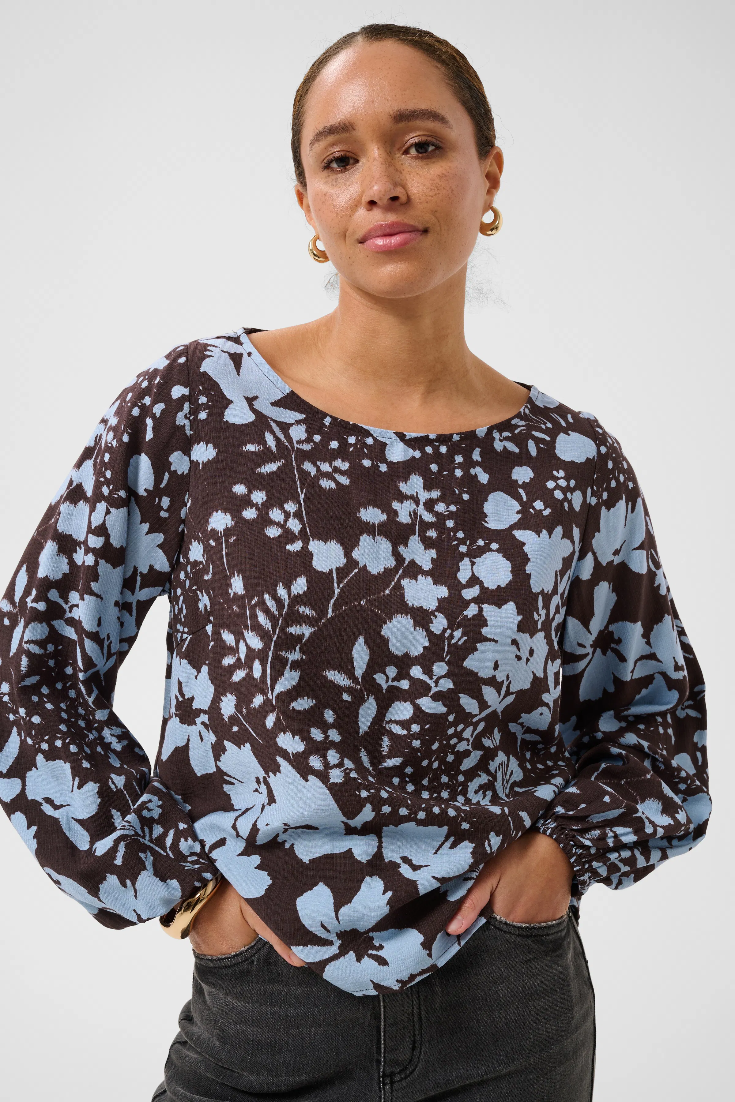 KAdona Blouse in bright green cotton | KAFFE Clothing