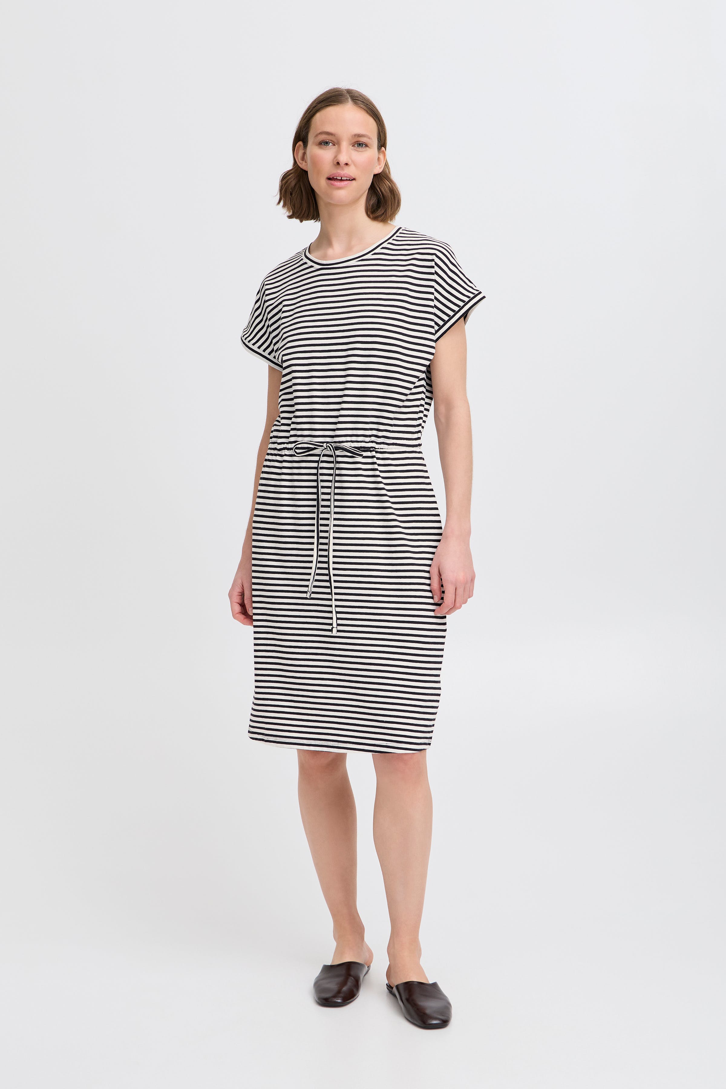 BYPANDINNA Kleid LOOKBOOK FRONT 20816852-204753