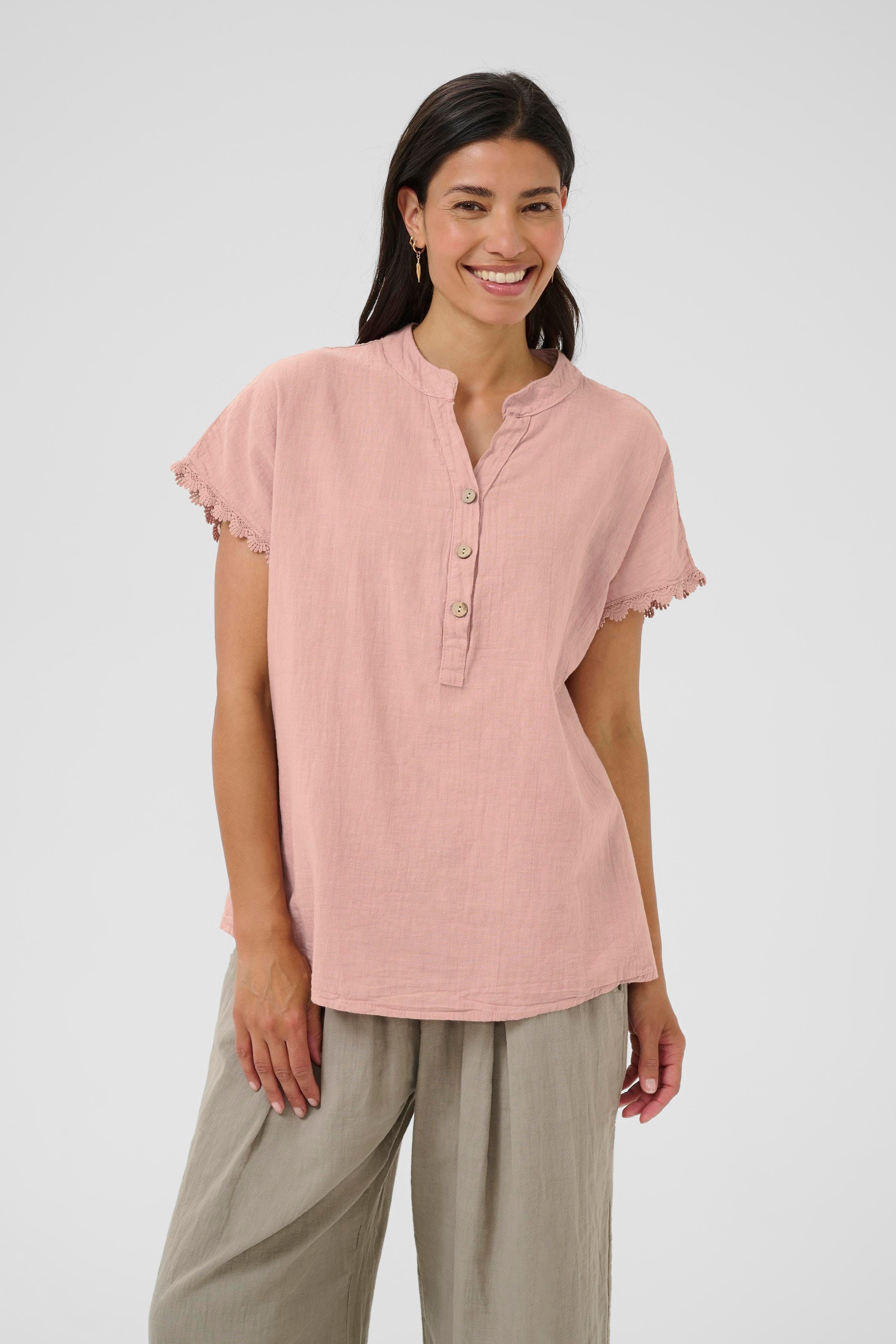 BPkida Bluse LOOKBOOK FRONT 40103542-400760