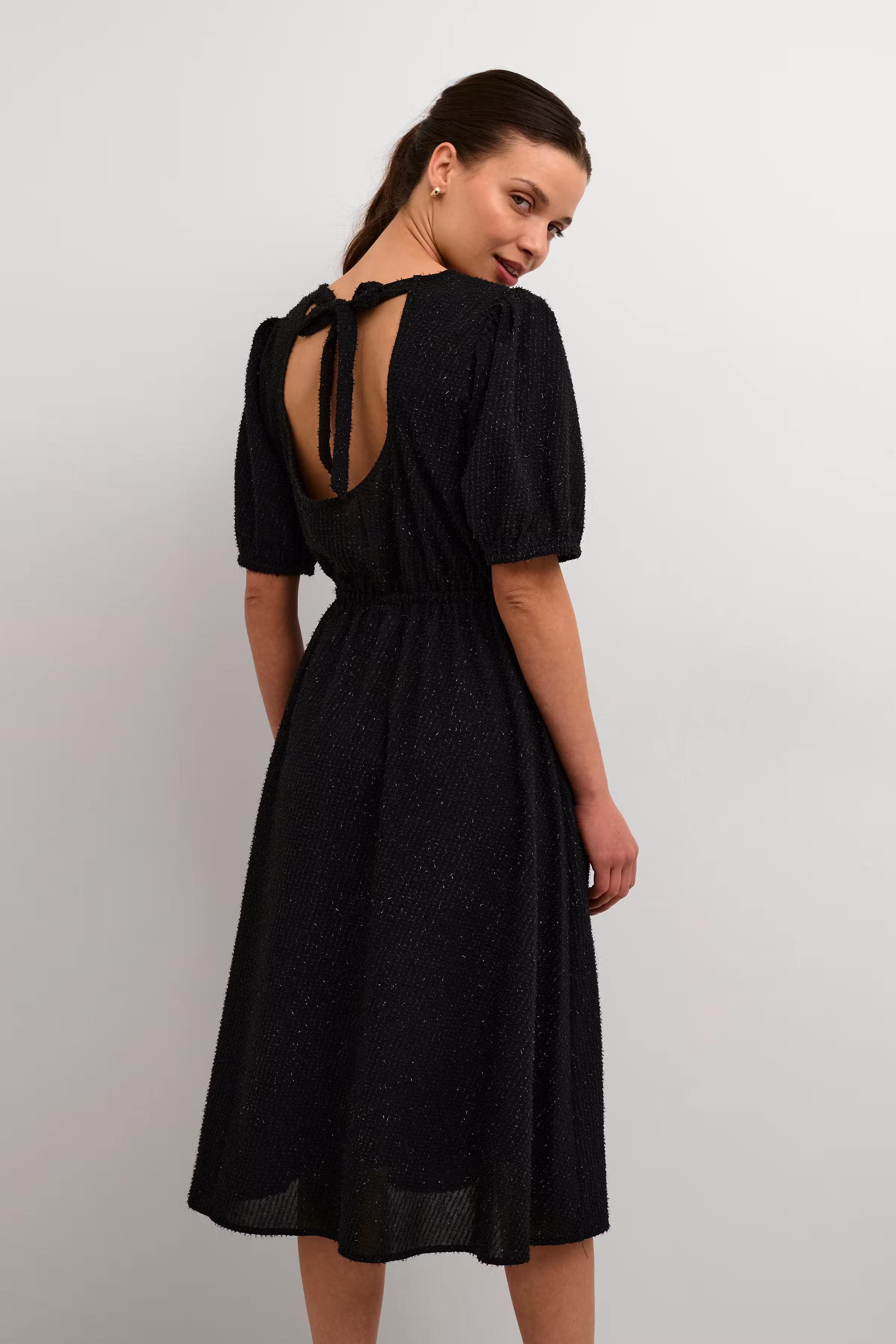 KAalexies Kjole LOOKBOOK BACK 10508053-100121