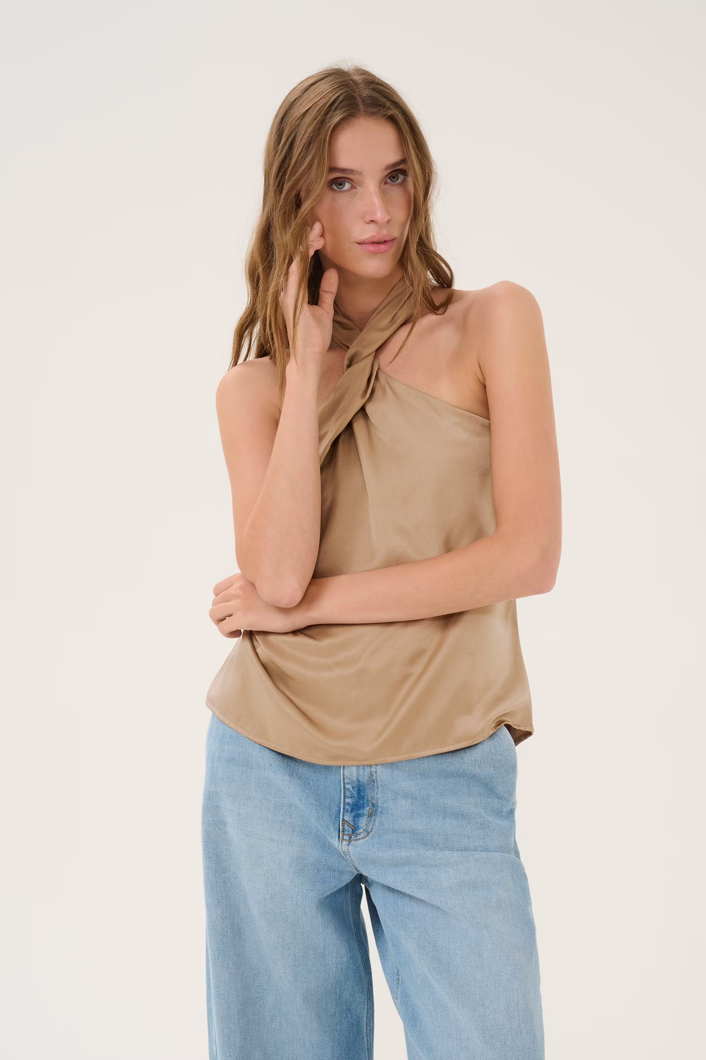 EstelleMW Top LOOKBOOK FRONT 10705052-171314