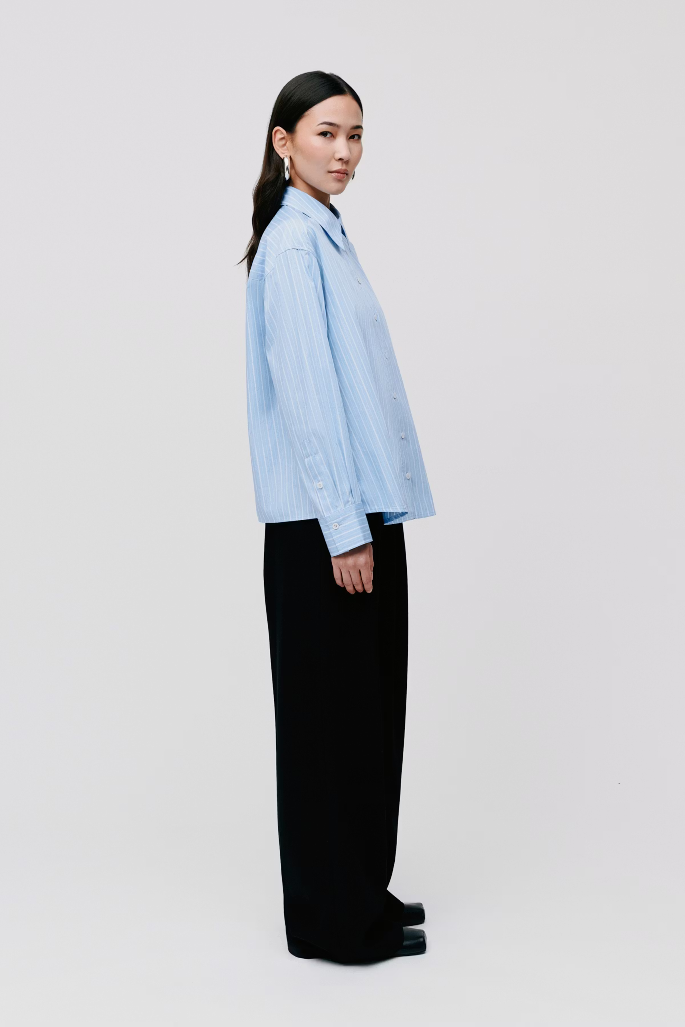 EVONNE Blouse LOOKBOOK FRONT 30600282-MC2150