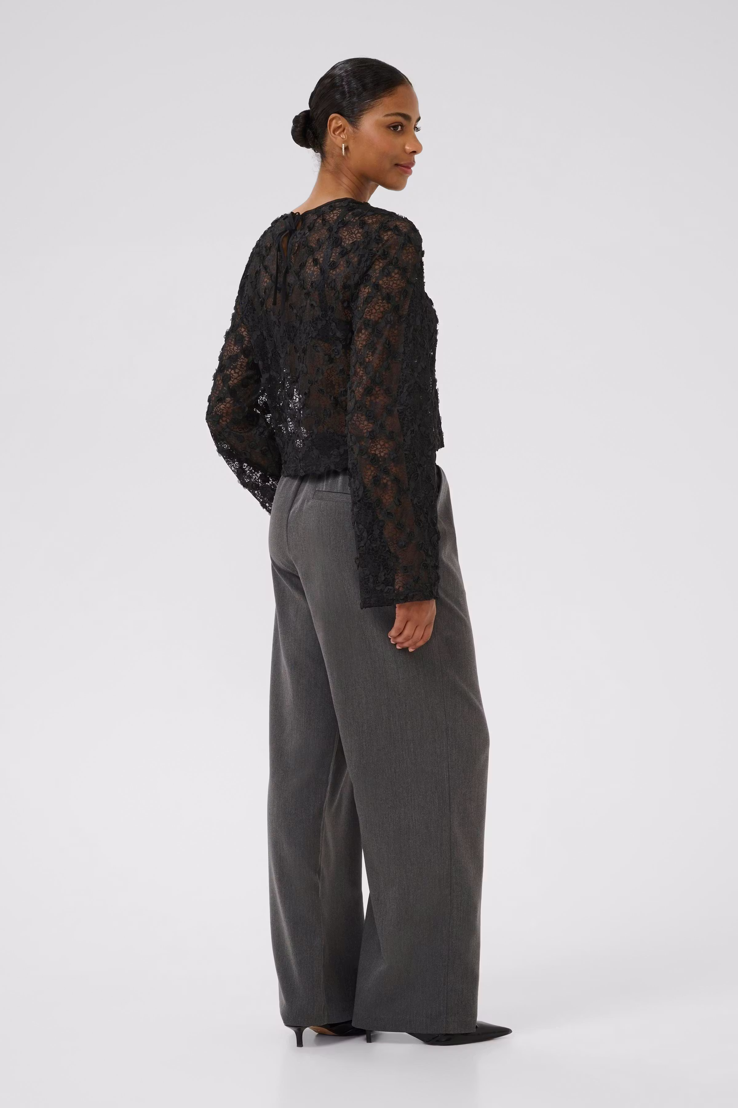 KArosie Blouse LOOKBOOK BACK 10510670-100121