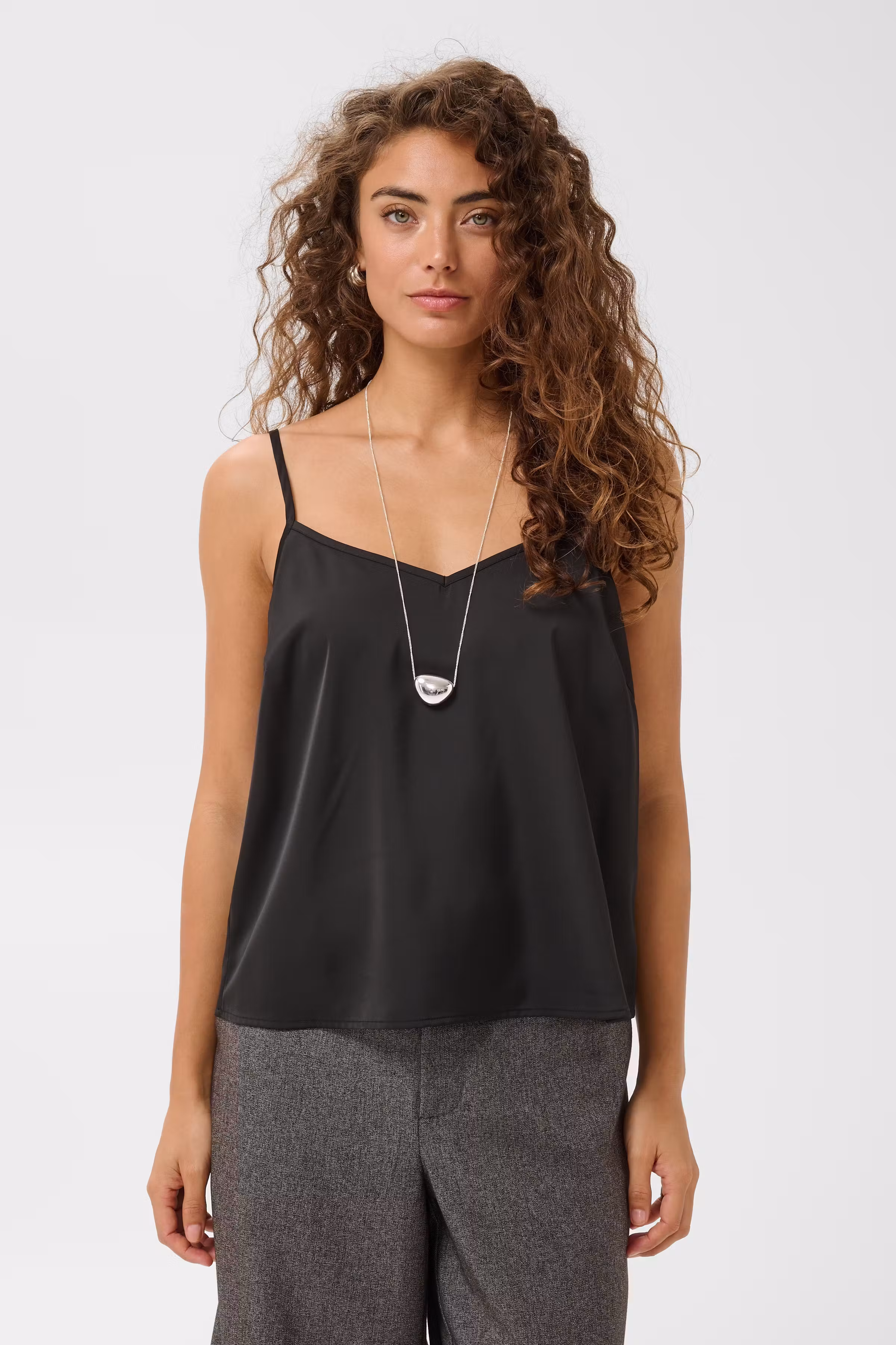 CUangelia Top LOOKBOOK FRONT 50111816-500012