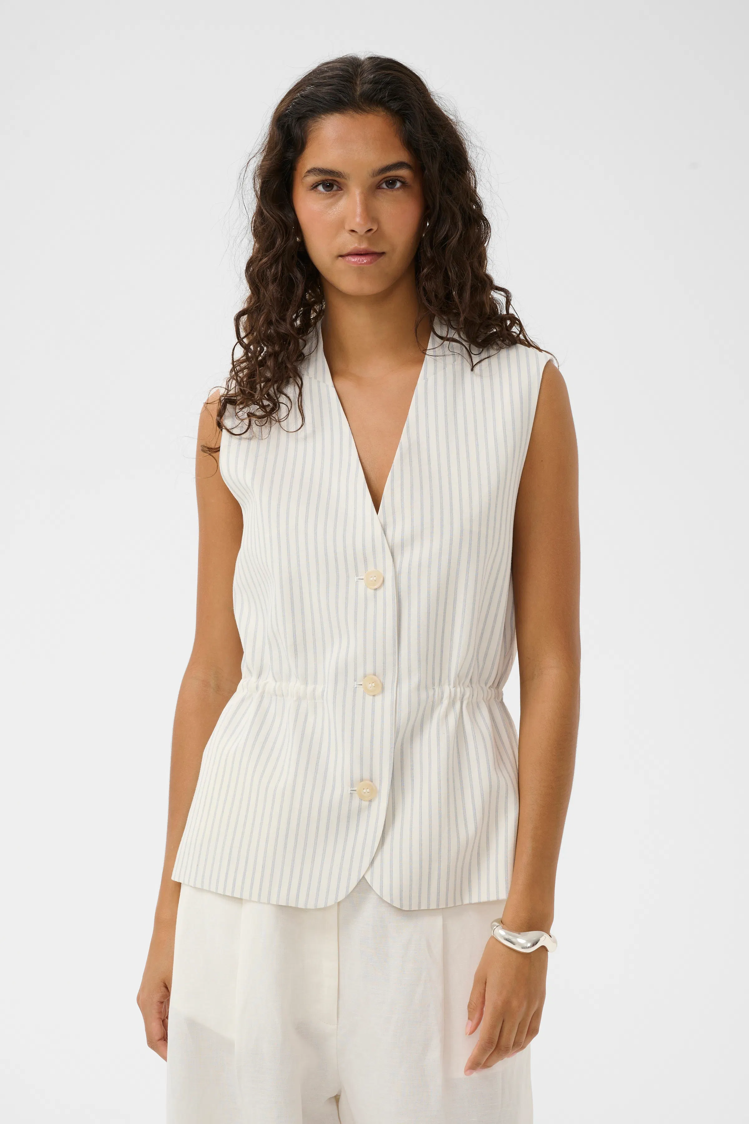 SLRina Waistcoat in whitecap gray / white cotton