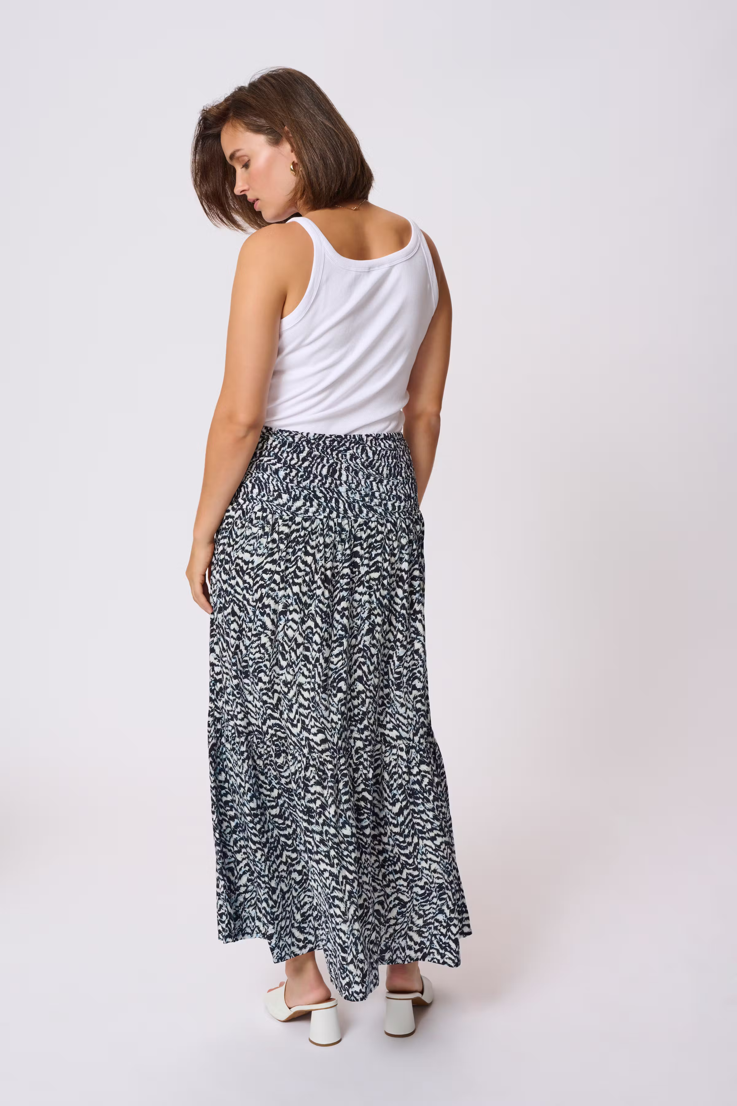 KAmaxi Skirt LOOKBOOK BACK 10508816-107426