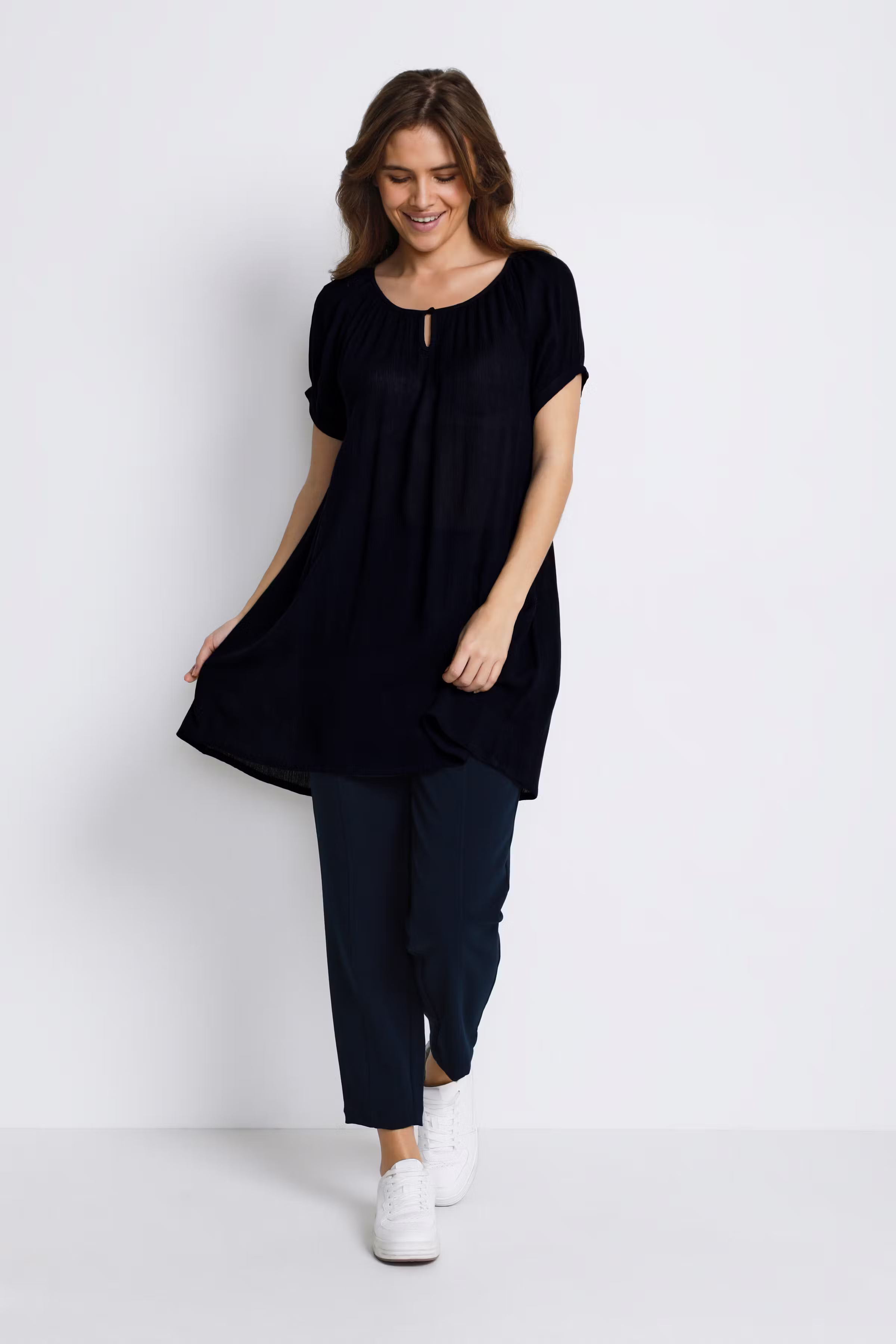 Amber Tunic LOOKBOOK FRONT 501031-50600