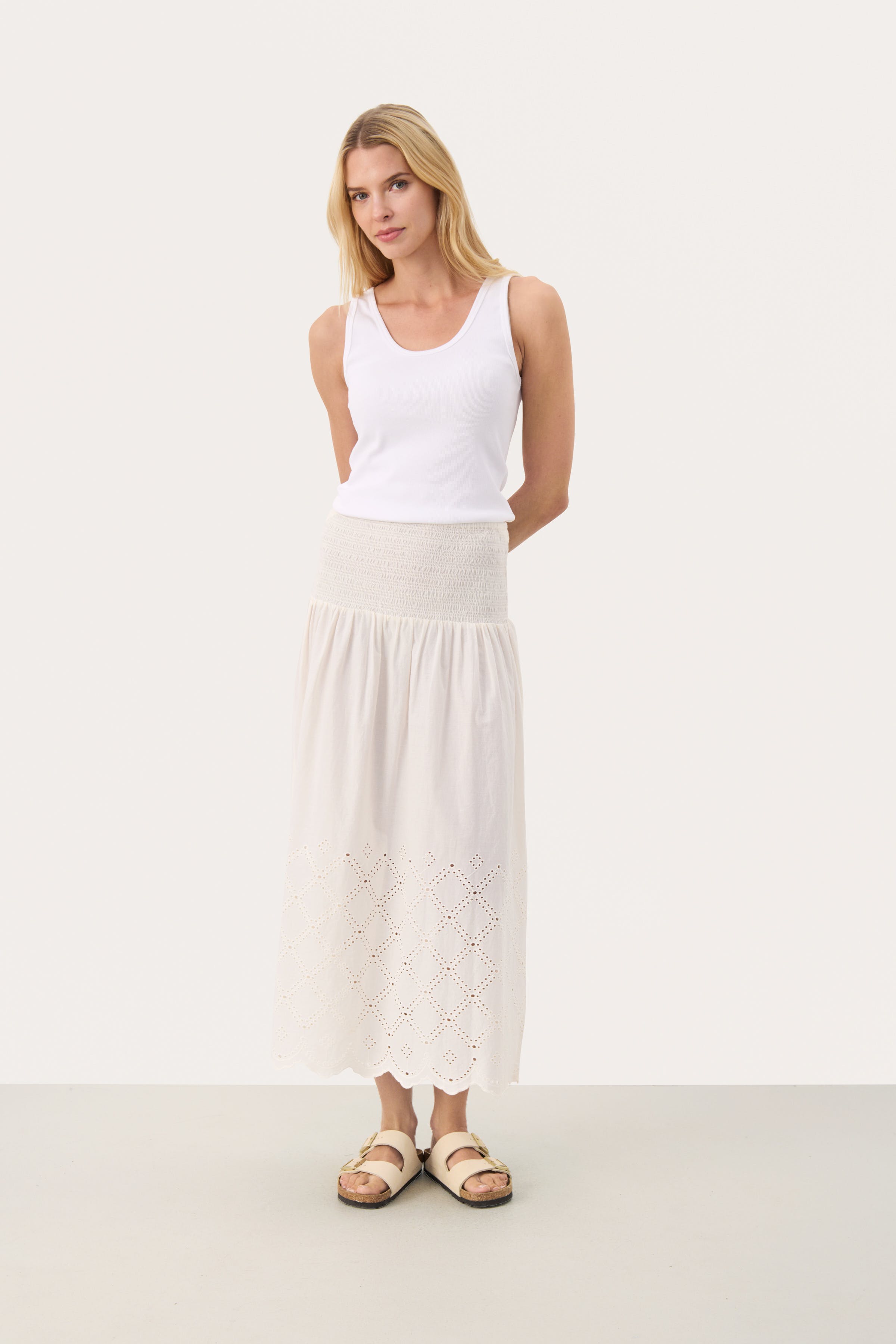 RadinkaPW Rok LOOKBOOK FRONT 30309637-120601