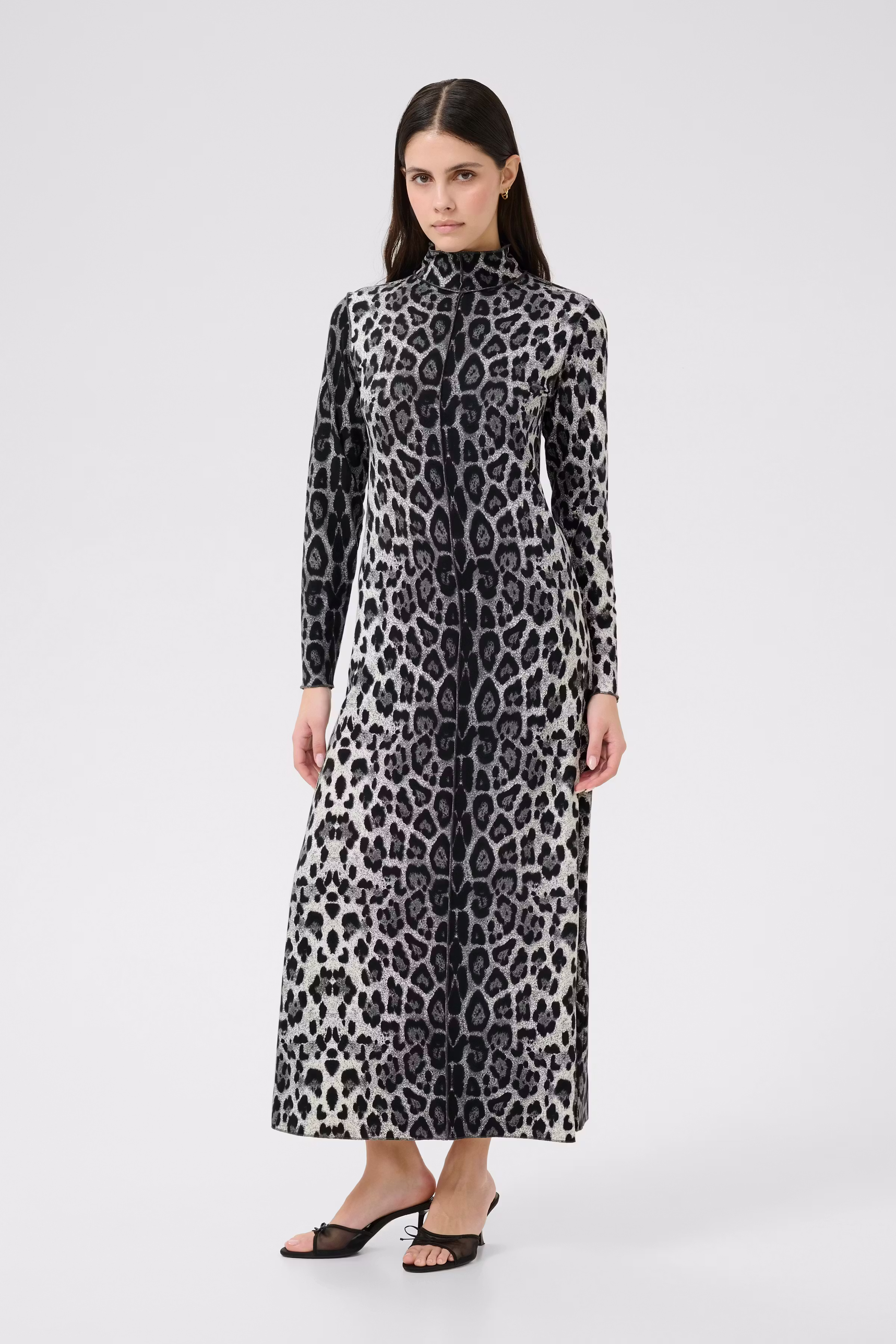 KBPavie Leopard Dress LOOKBOOK FRONT 10105473-108963