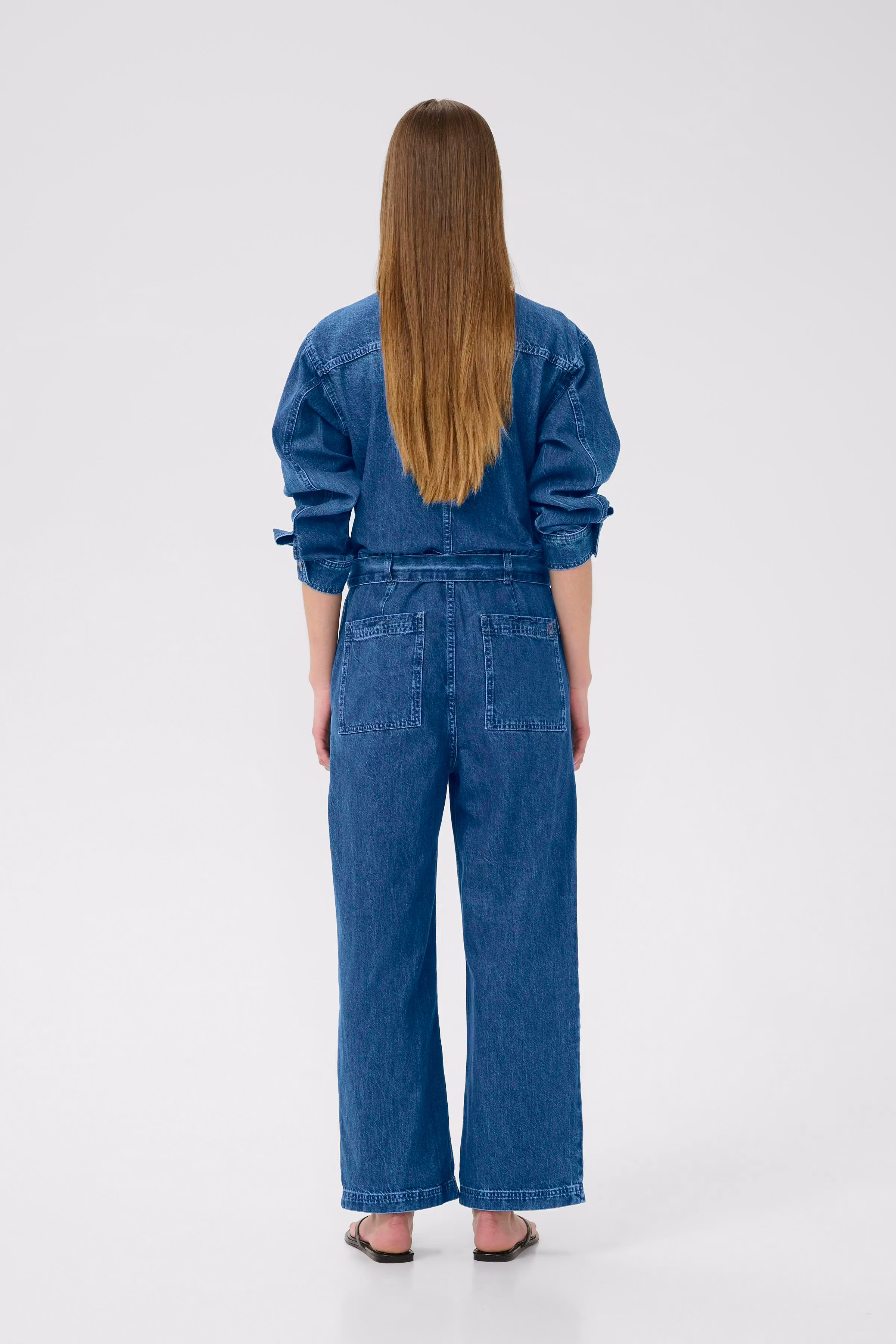 NaavaIW Jumpsuit LOOKBOOK BACK 30110843-300325