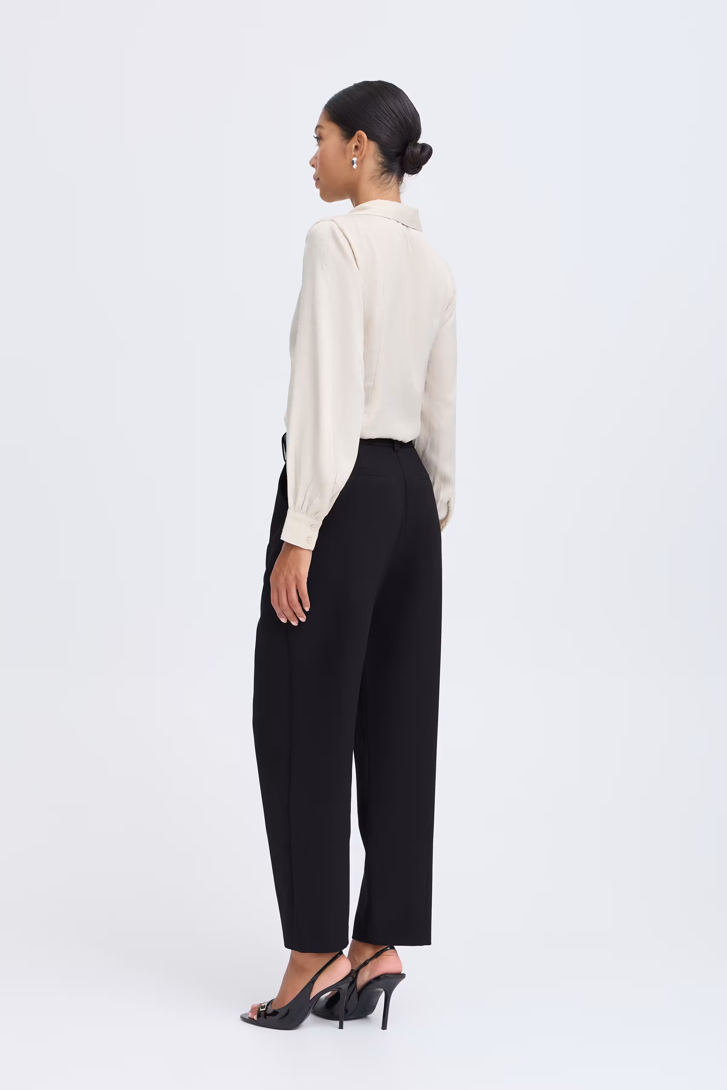 BYDENOA Hose LOOKBOOK BACK 20819919-194008