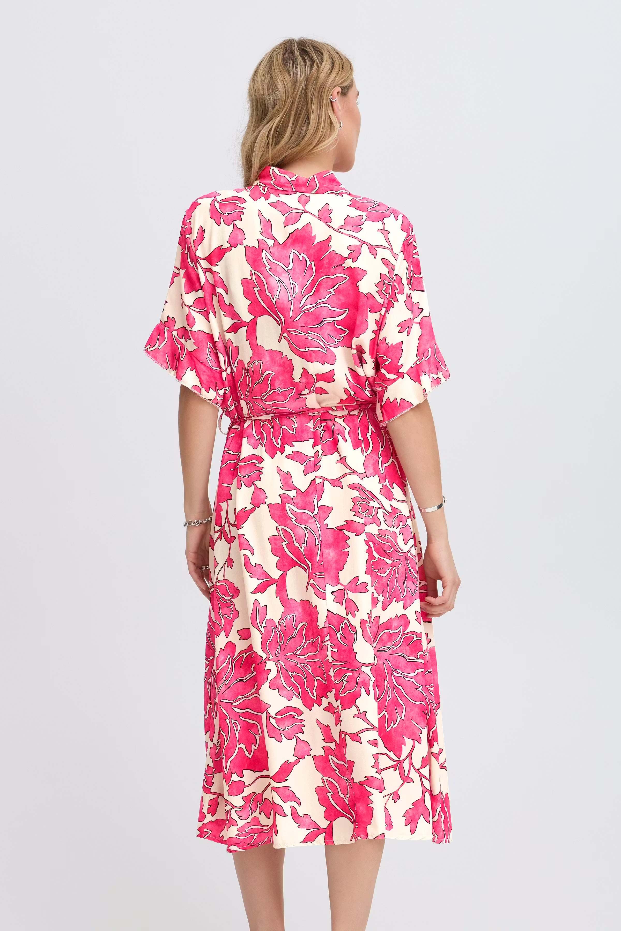 SBINJA Kjole LOOKBOOK BACK 22101003-182133