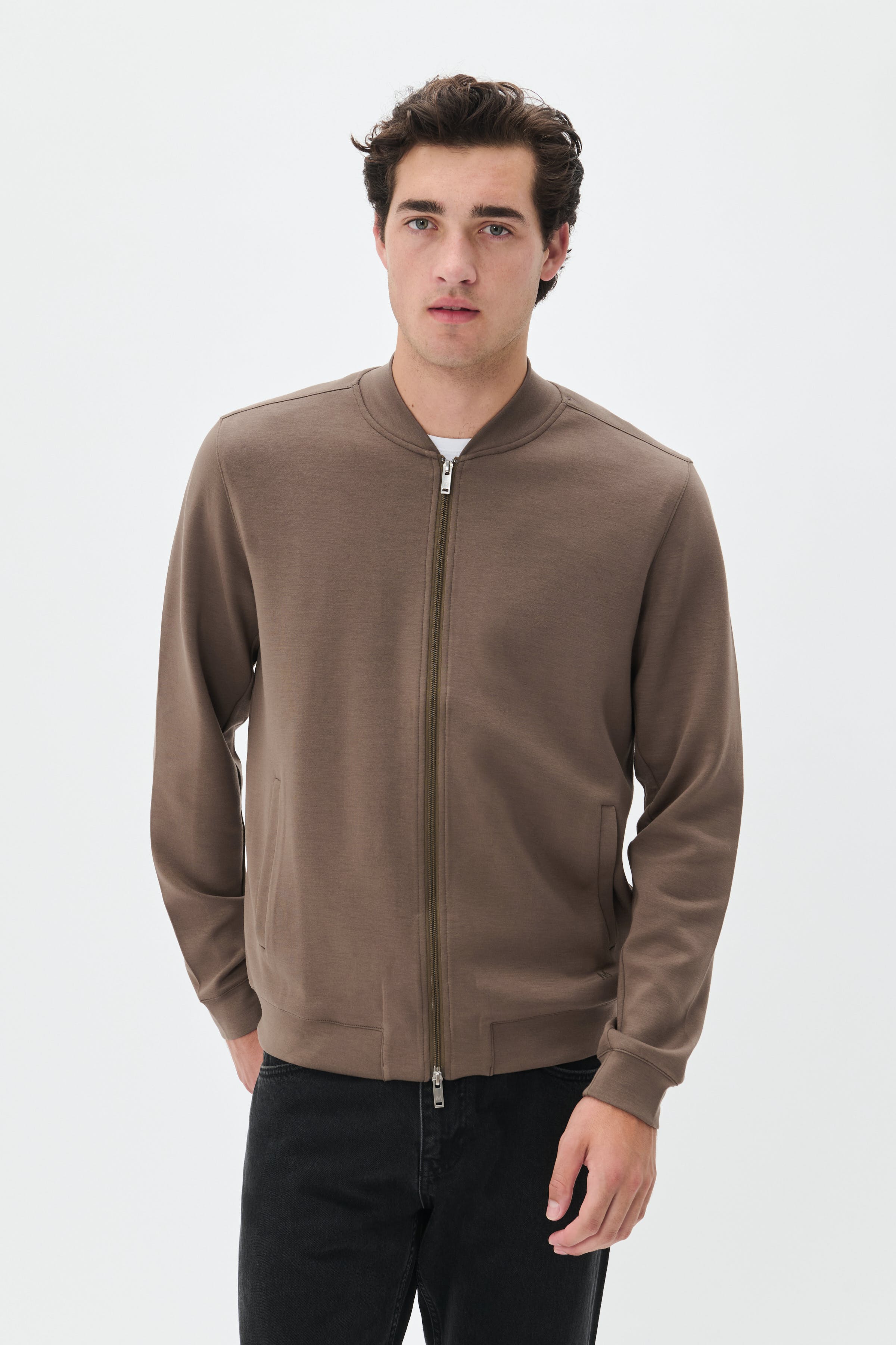 MAcallum Vest LOOKBOOK DETAIL 30206531-190808