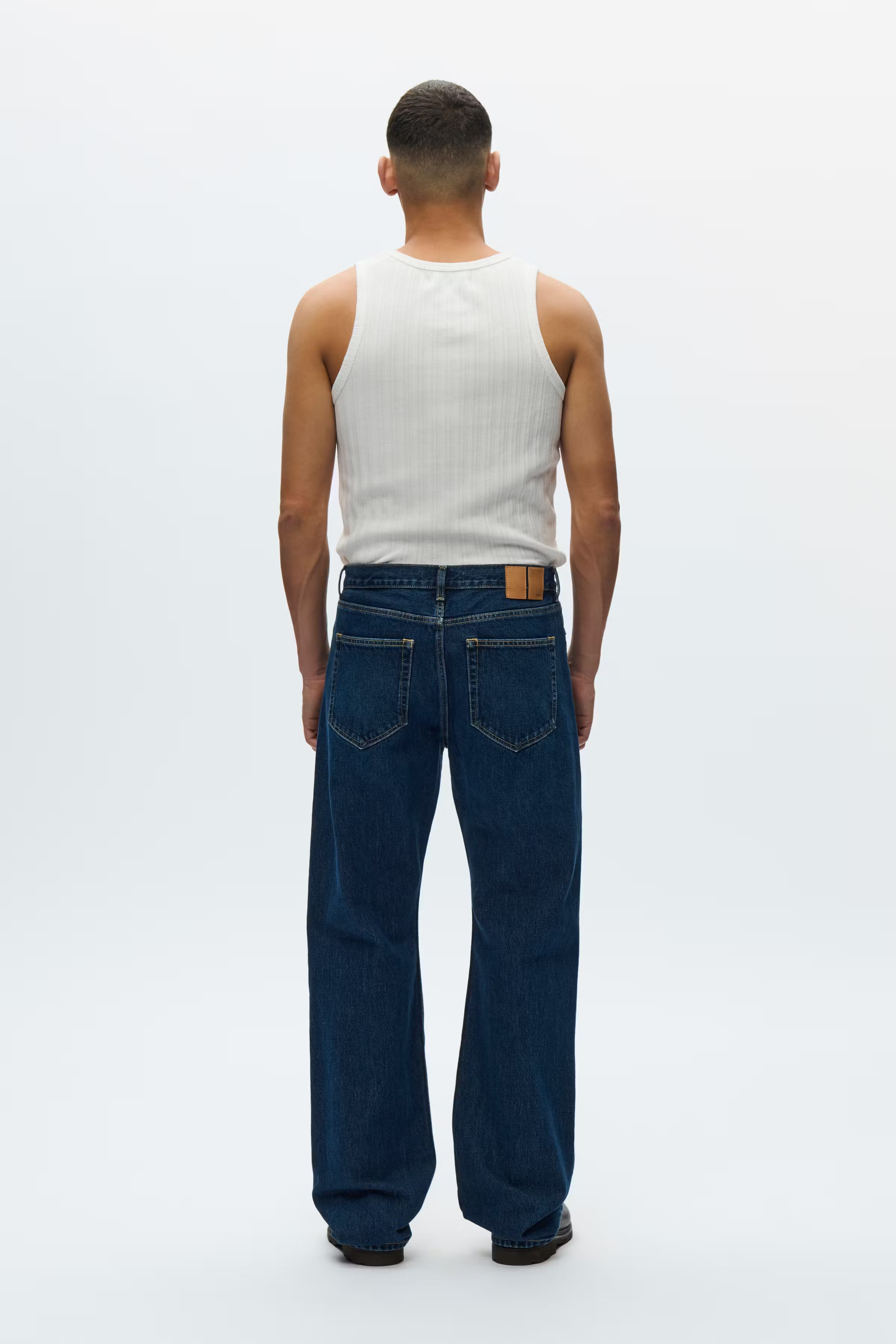 WWType 2 Jeans LOOKBOOK BACK 30251600-304312