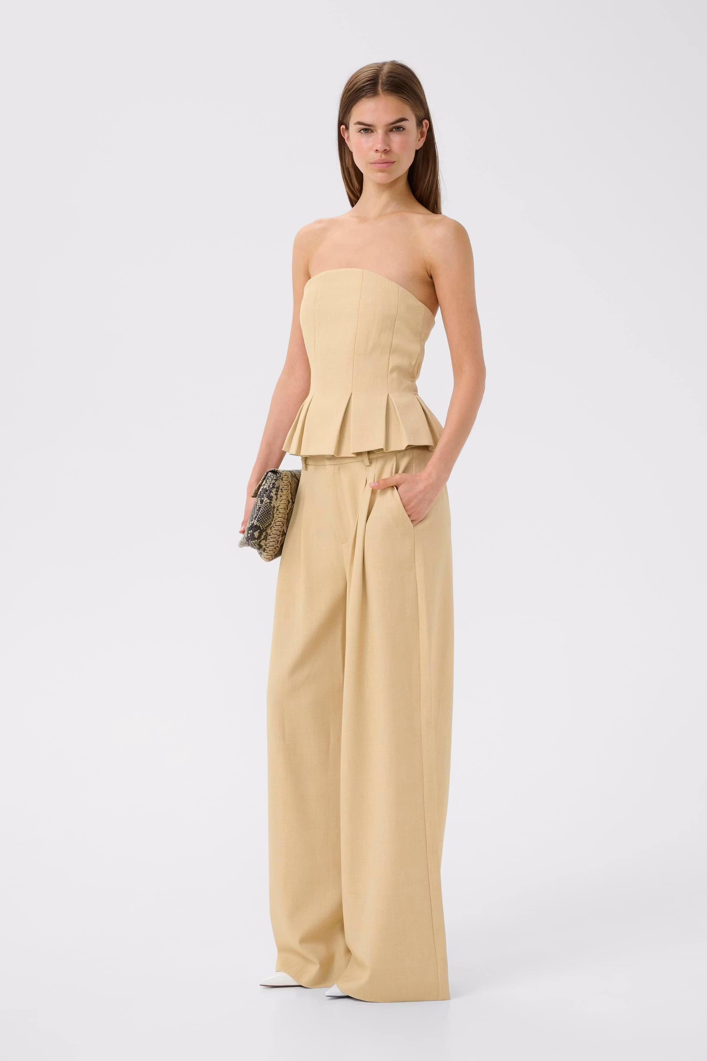 GZstacy Hose LOOKBOOK FRONT 10911101-109221