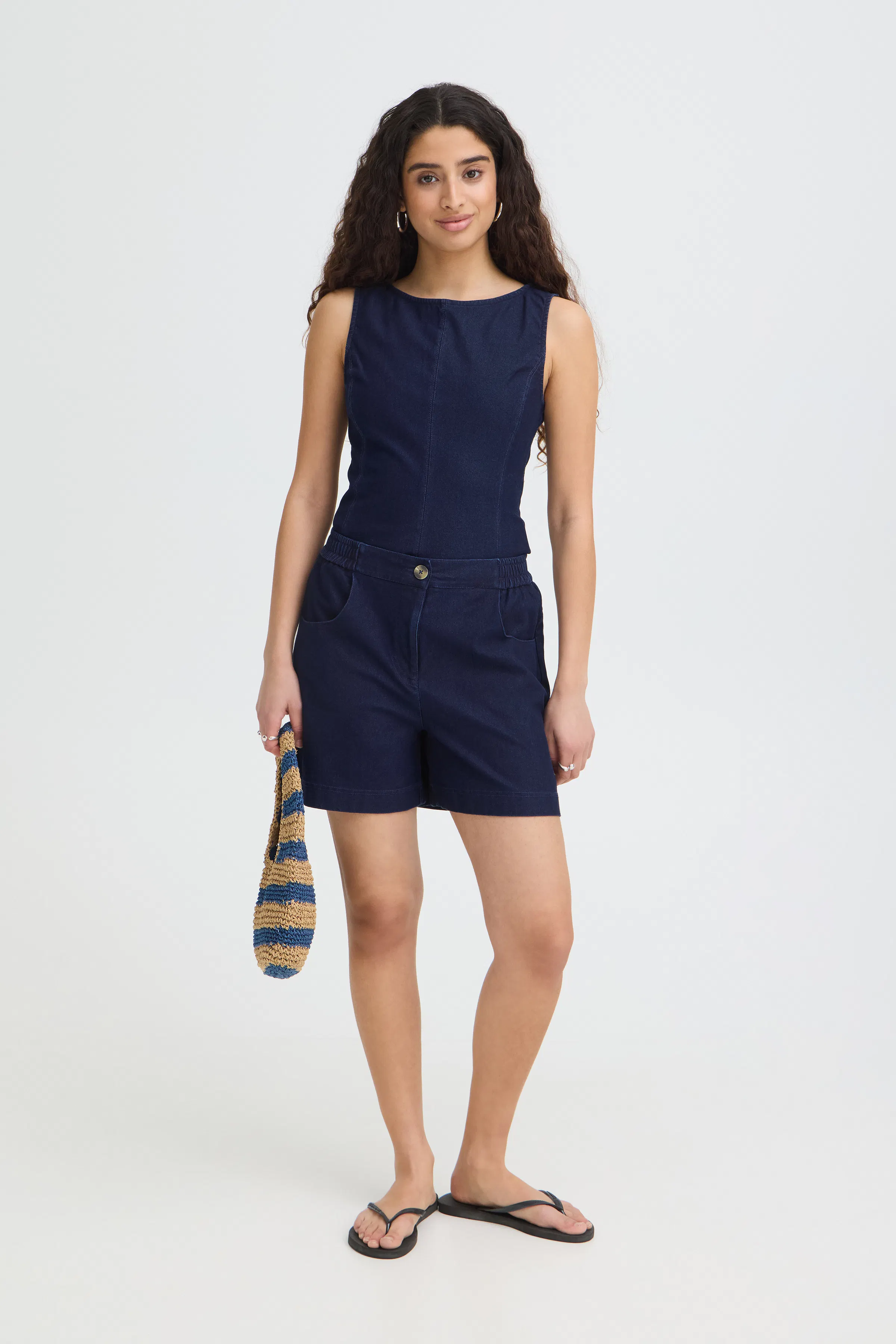 IHKATE Shorts LOOKBOOK FRONT 20125800-900000556