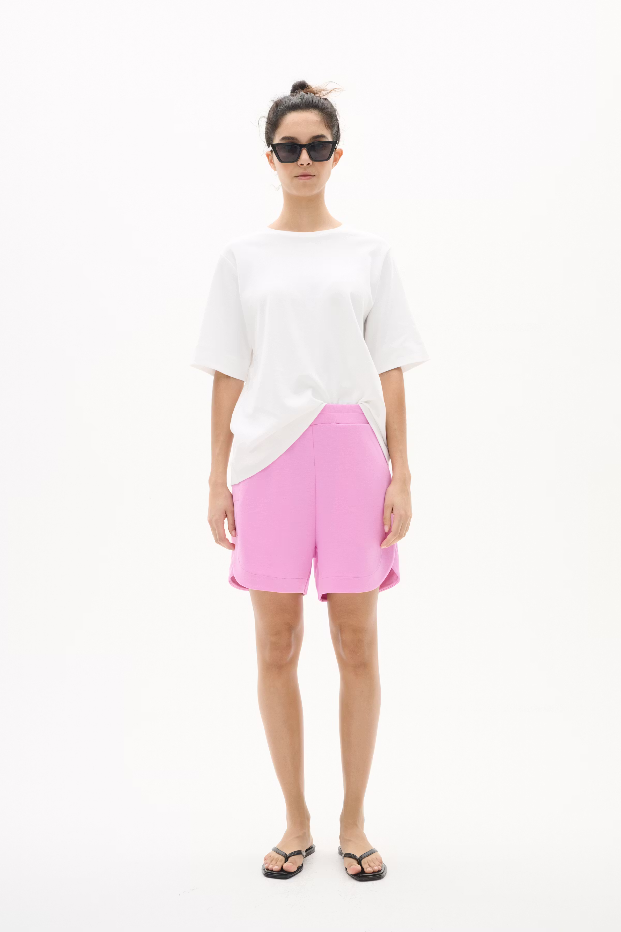 HenniehIW Shorts LOOKBOOK FRONT 30110370-163118