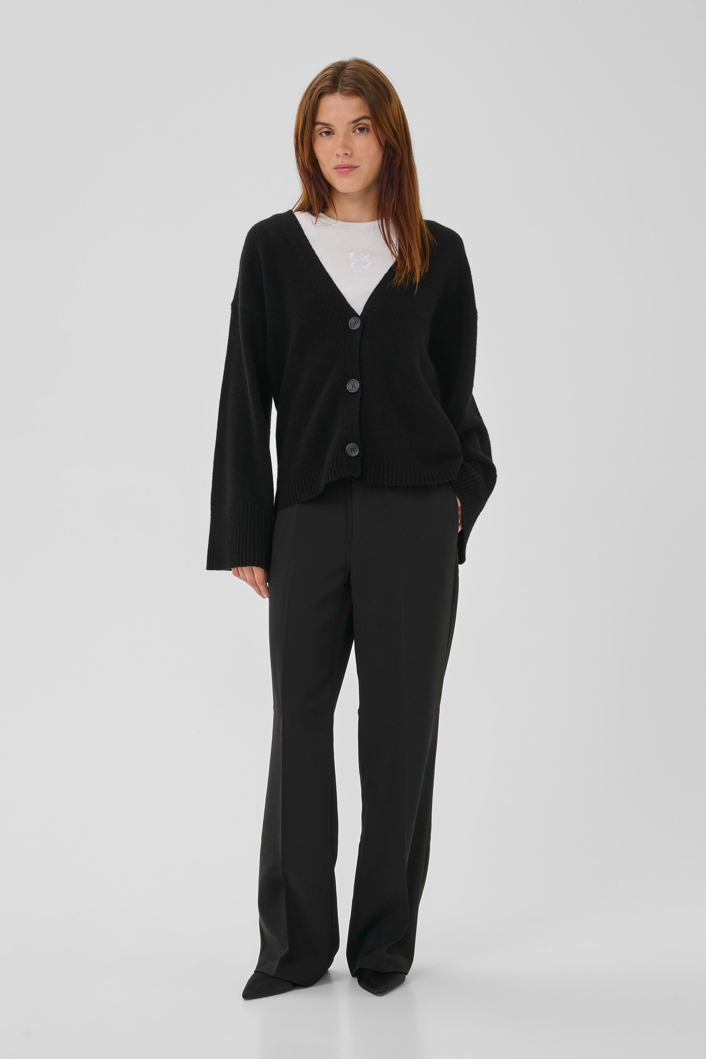 29 THE TAILORED PANT LOOKBOOK FRONT 10705543-100031