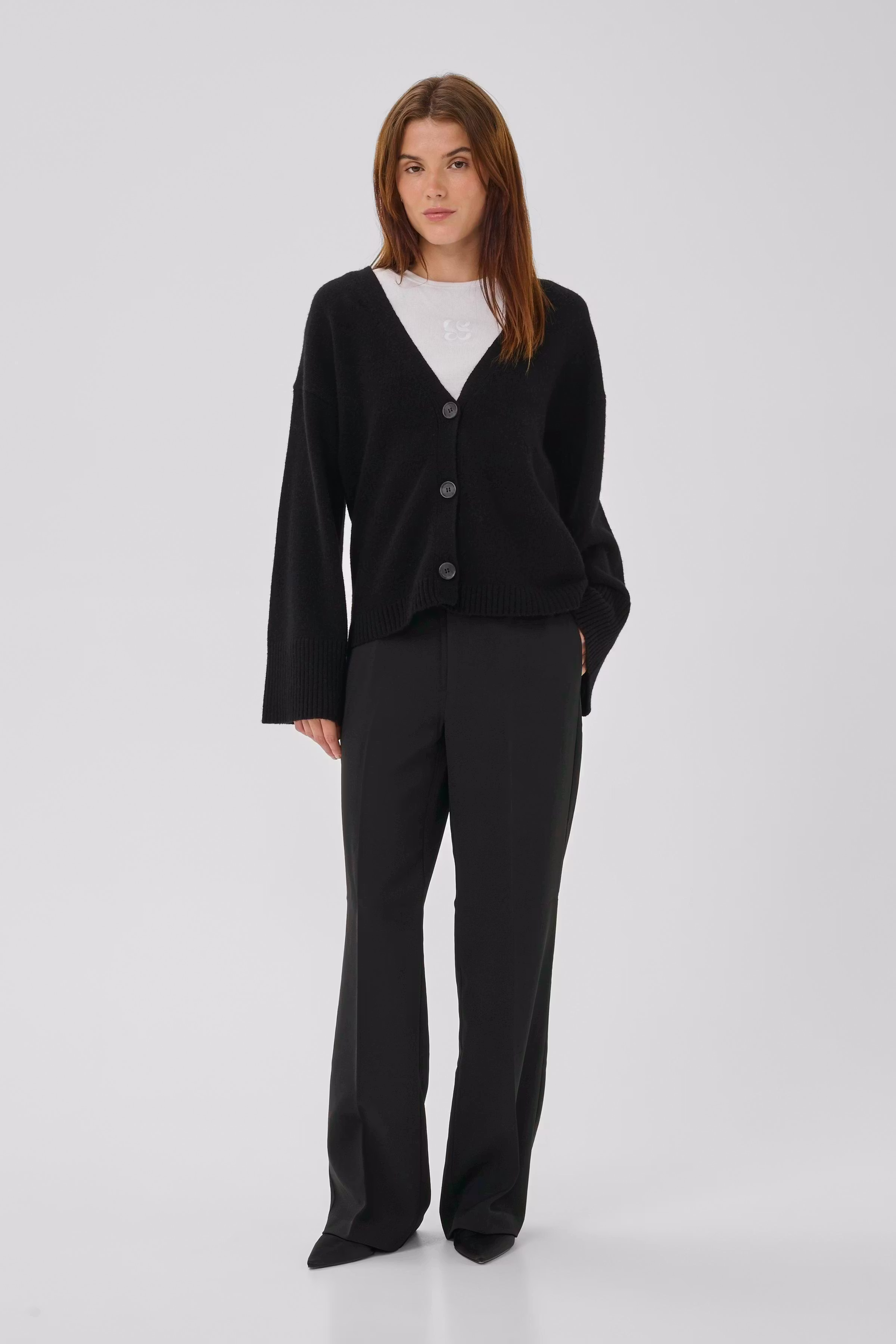 29 THE TAILORED PANT LOOKBOOK FRONT 10705543-100031