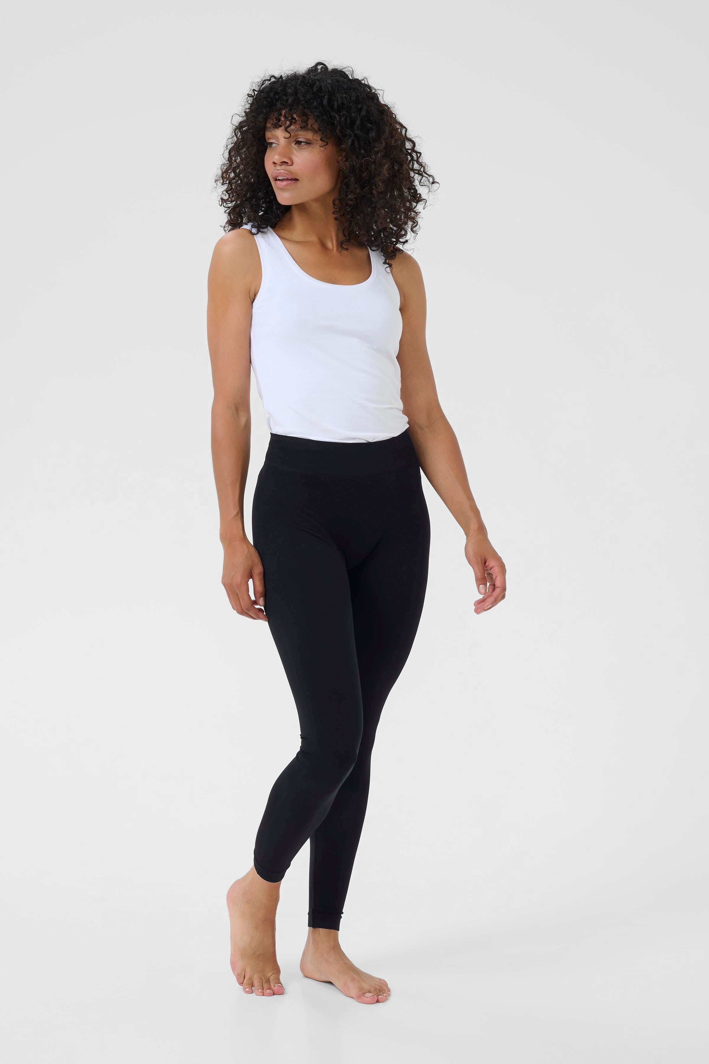 Seamless leggins LOOKBOOK FRONT 40103467-400010