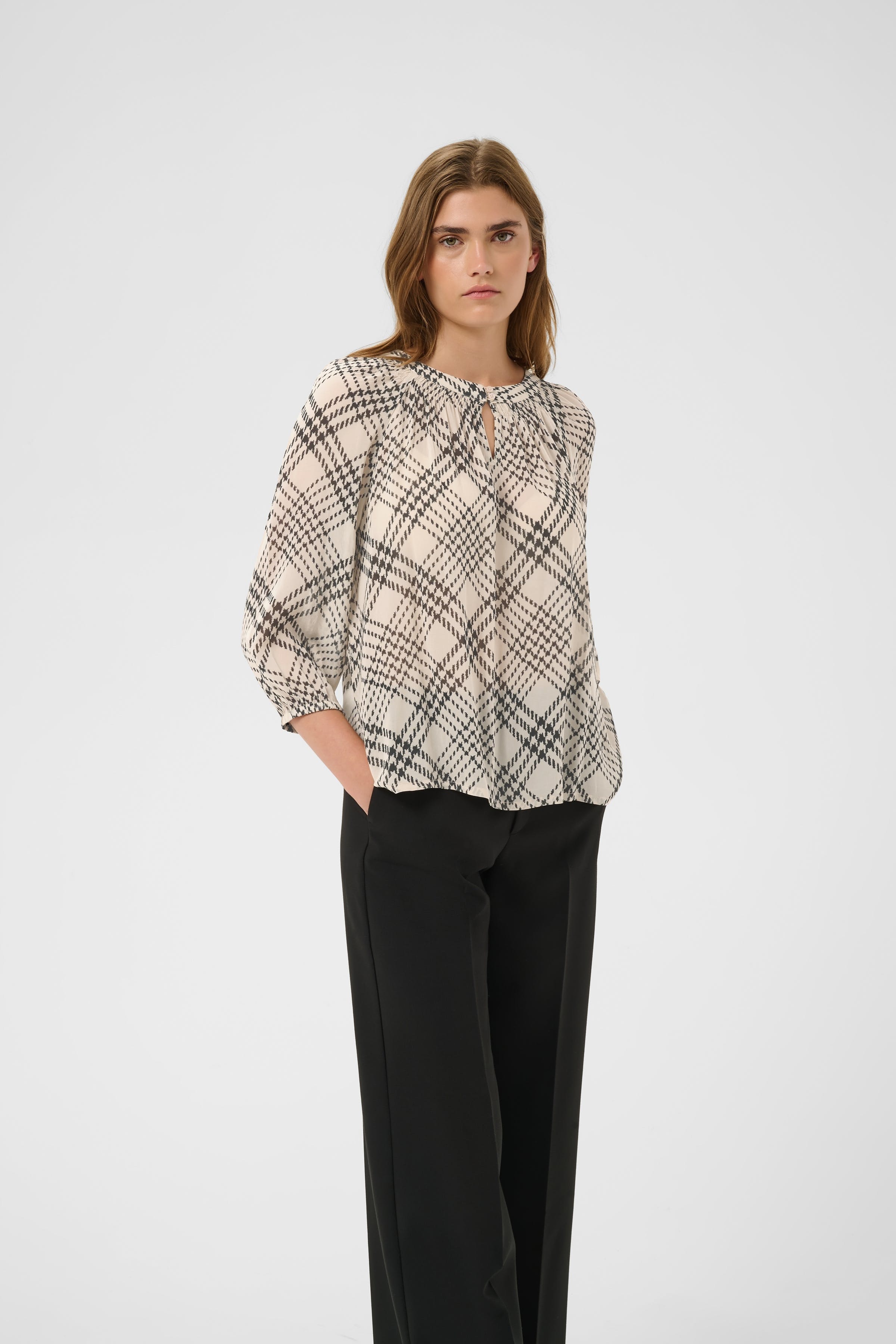 CatinPW Blouse LOOKBOOK FRONT 30310759-305303