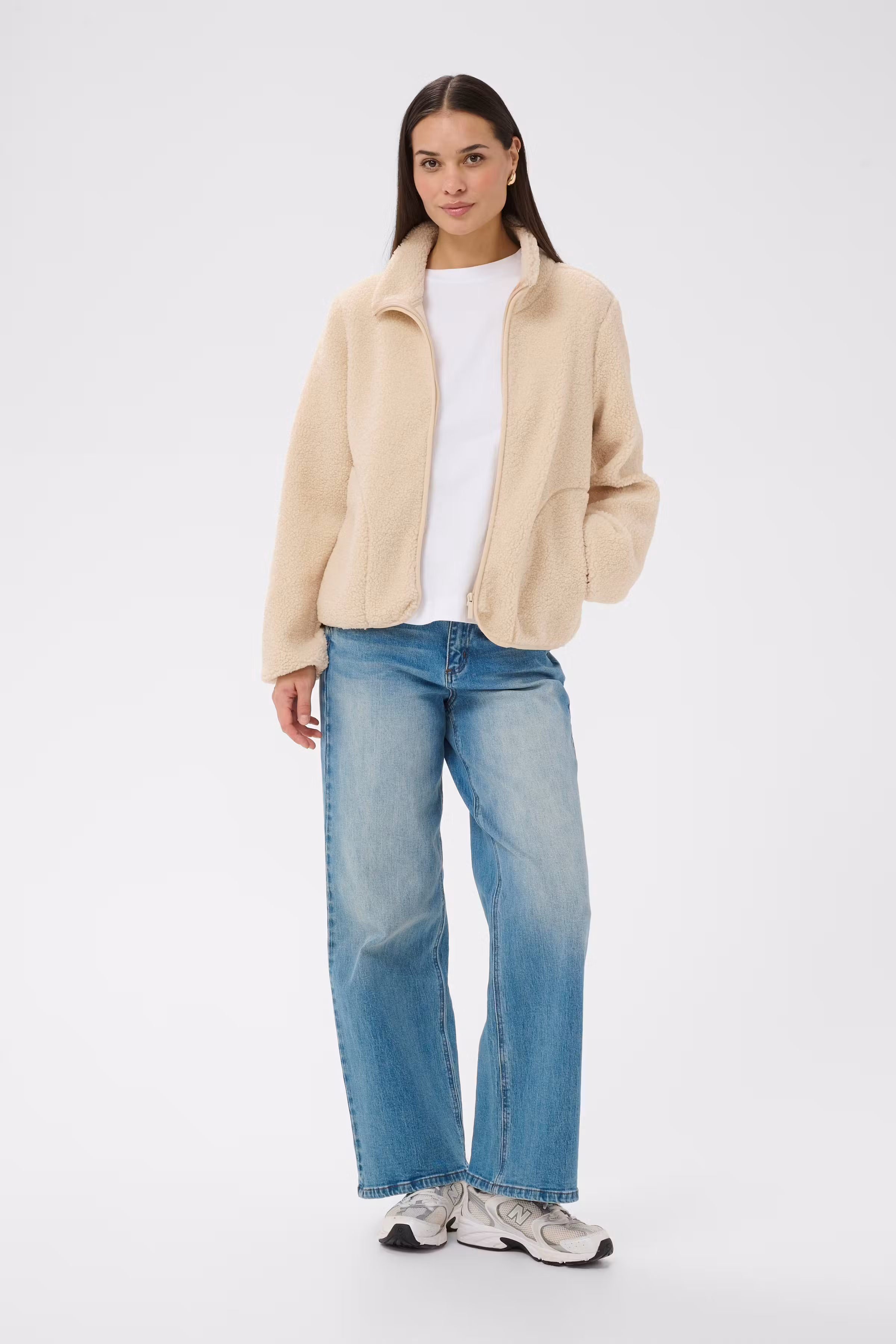KAally Fleece LOOKBOOK FRONT 10511206-120601