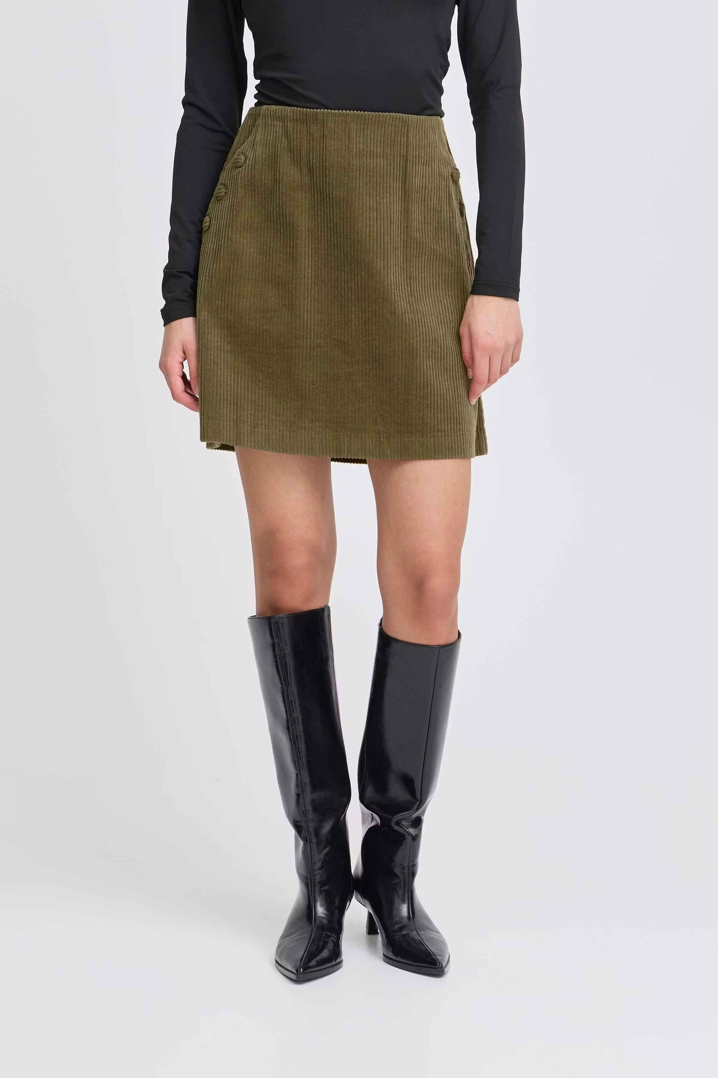 IHFOCARO Skjørt LOOKBOOK FRONT 20124120-170517