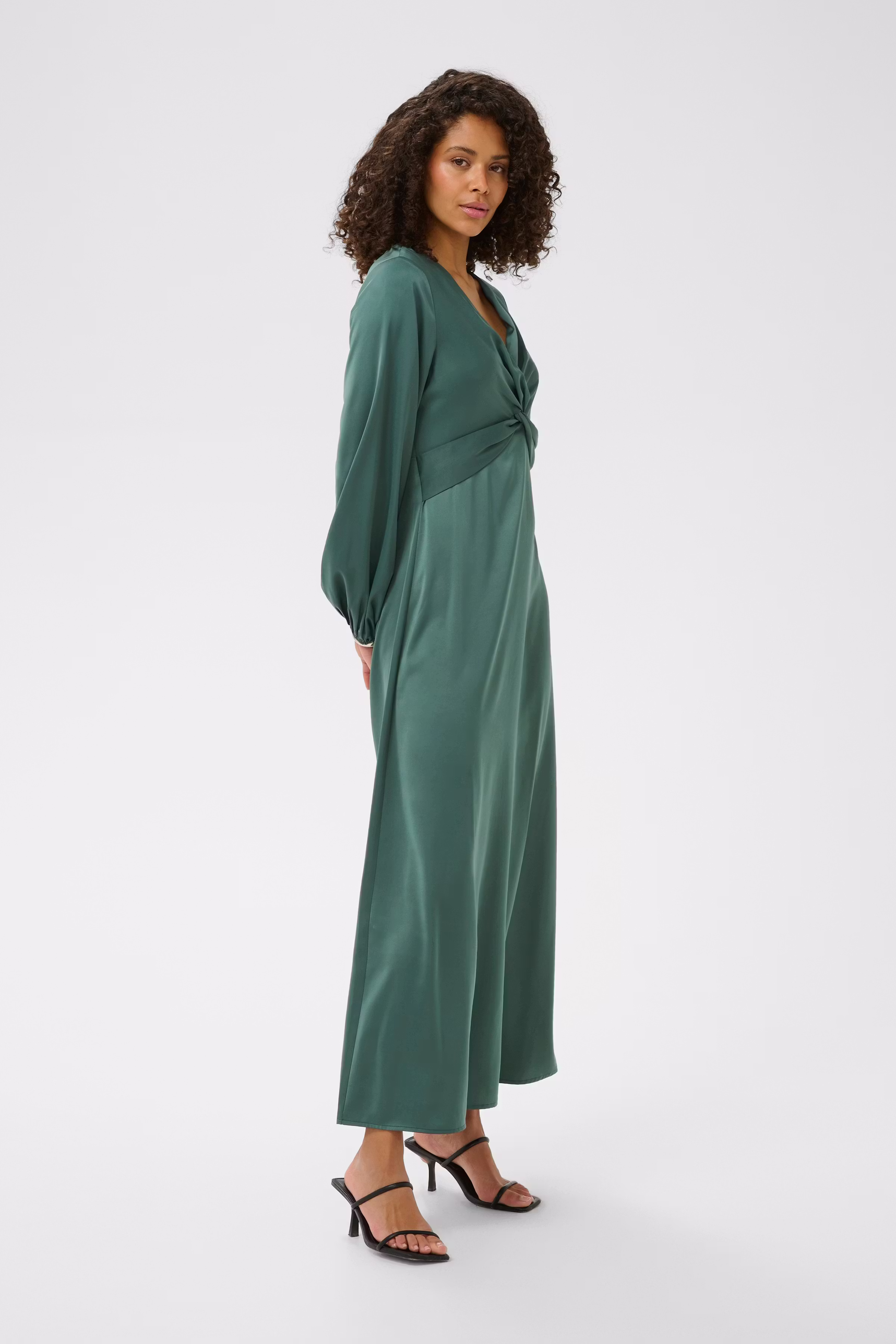 KAsadie Kjole LOOKBOOK FRONT 10512167-109898